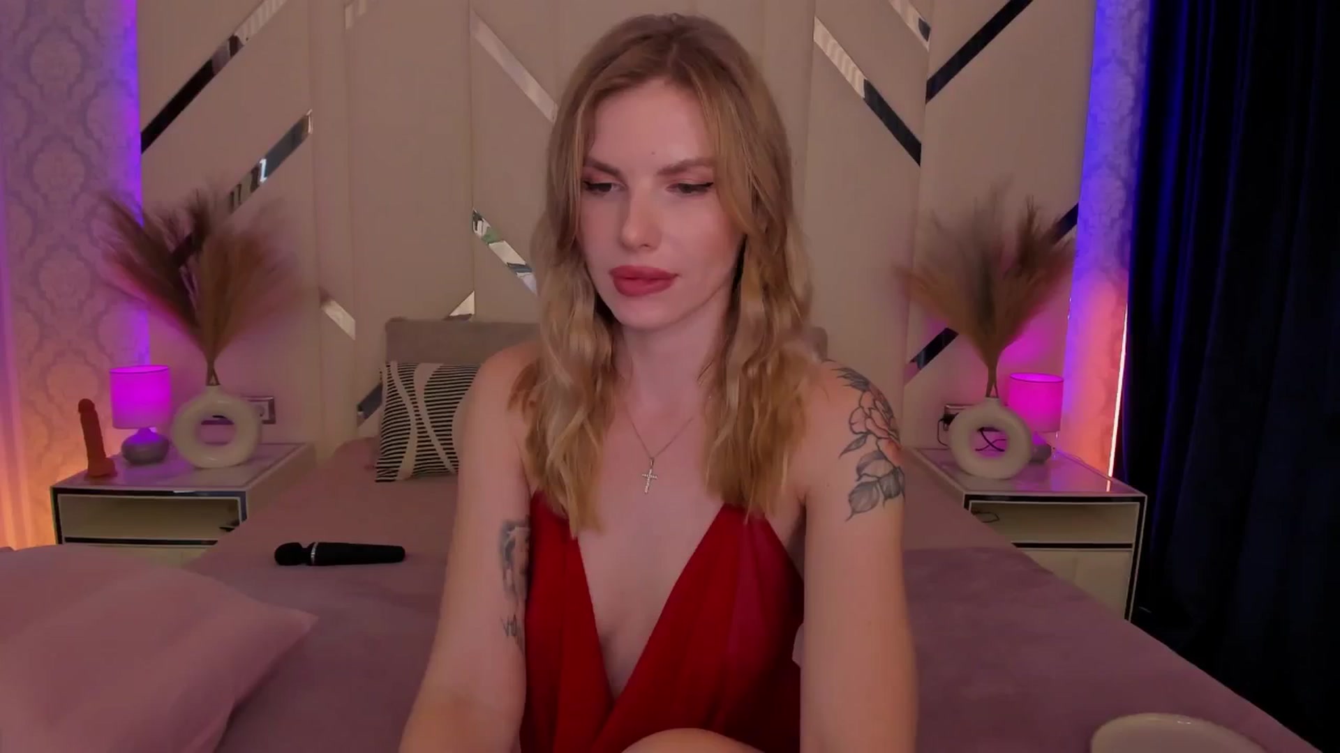 Gallery image thumbnail from Heleyybaylee's myfreecams stream on, 02/01/2025, 23:33 image 14 of 20
