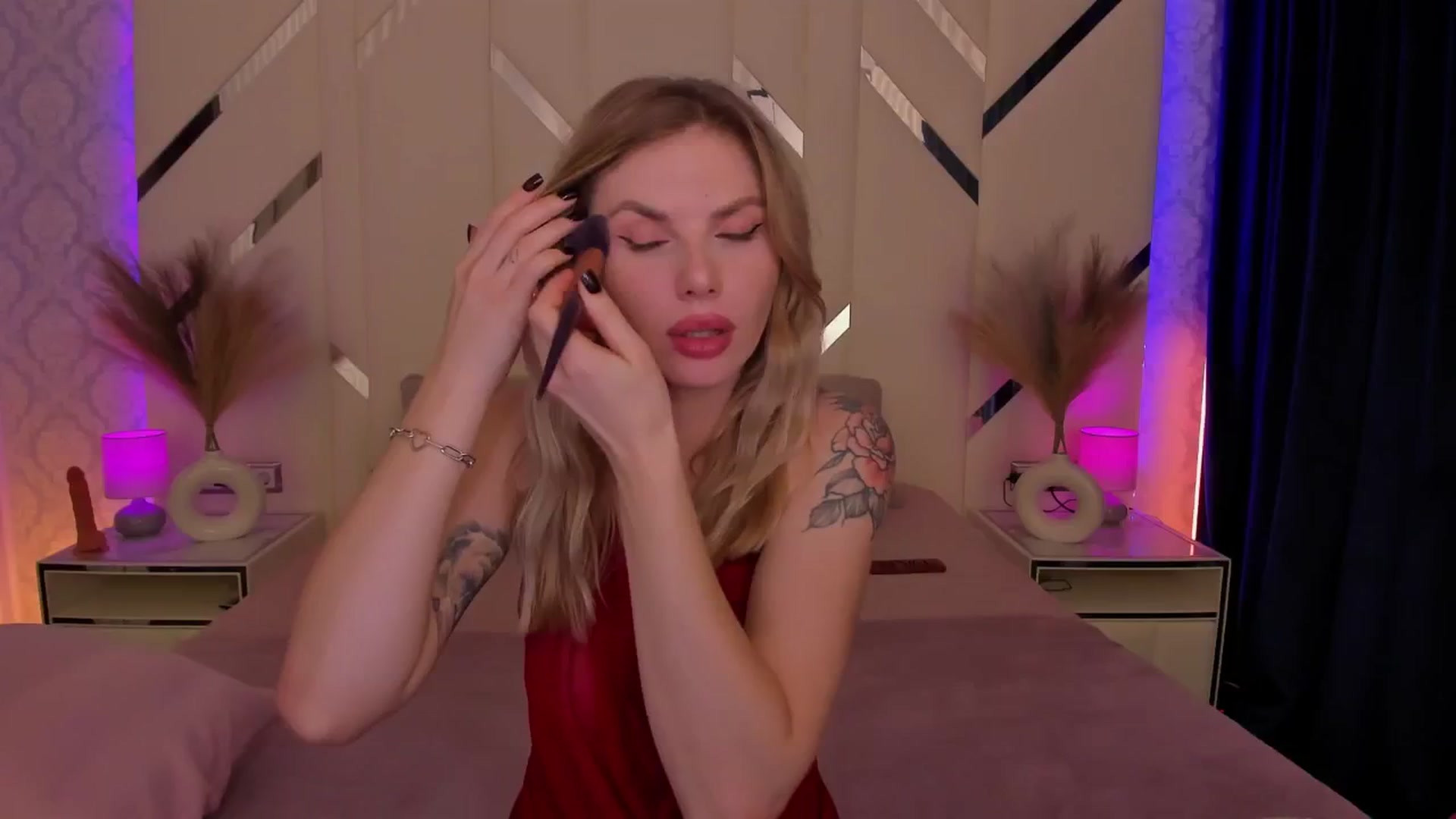 Gallery image thumbnail from Heleyybaylee's myfreecams stream on, 02/02/2025, 01:27 image 10 of 20