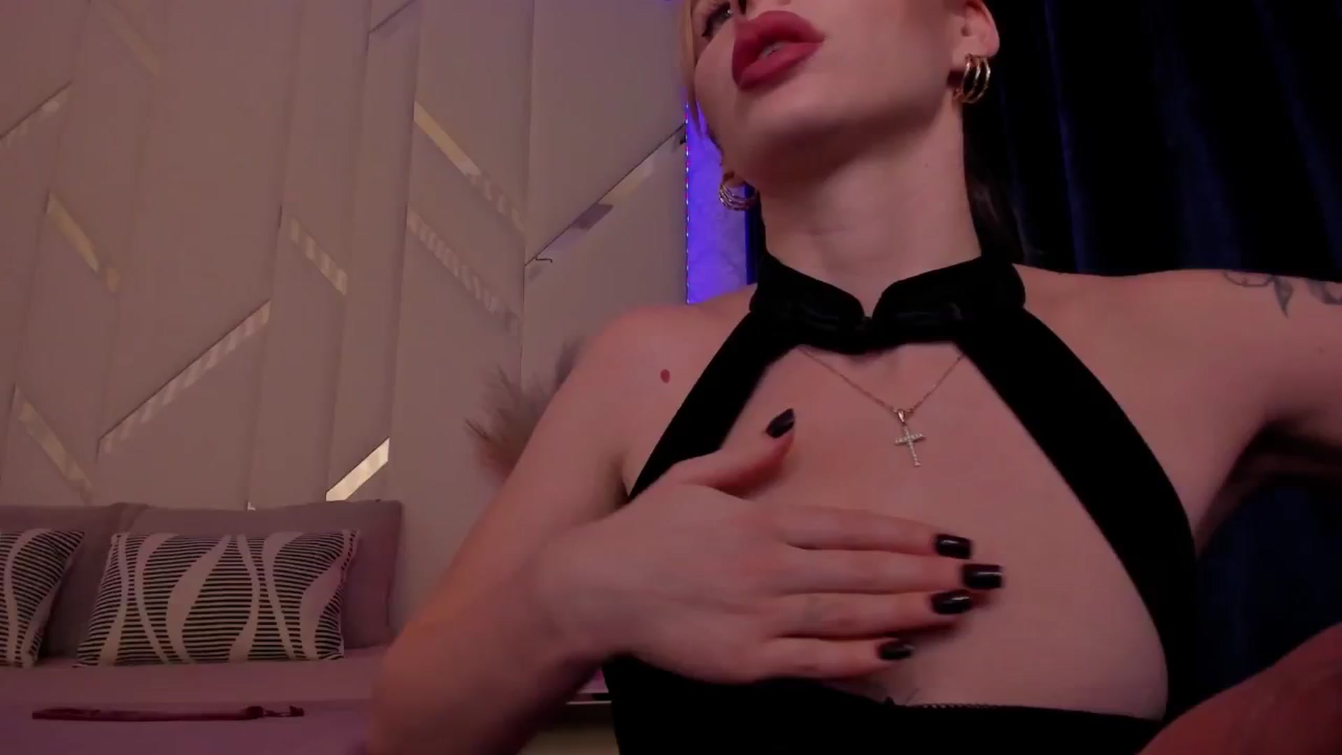 Gallery image thumbnail from Heleyybaylee's myfreecams stream on, 02/03/2025, 22:11 image 20 of 20