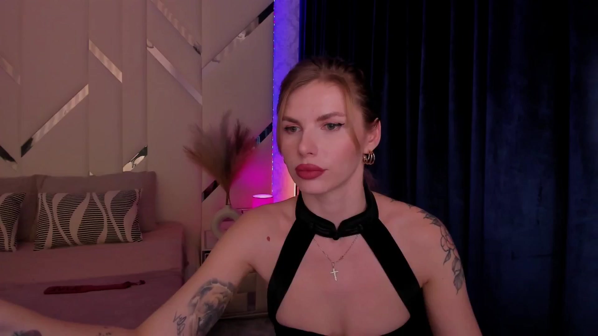 Gallery image thumbnail from Heleyybaylee's myfreecams stream on, 02/03/2025, 22:11 image 1 of 20
