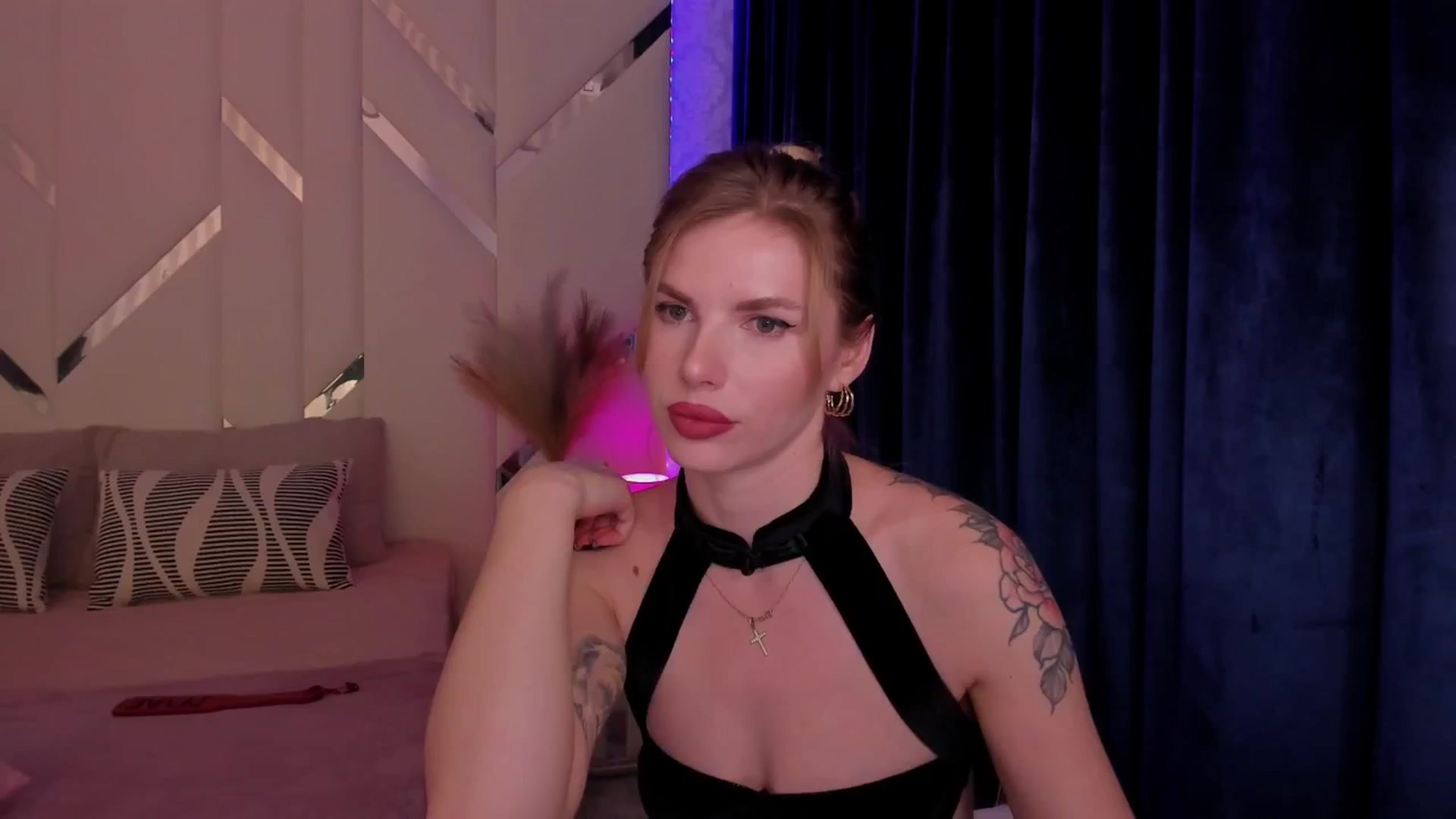 Gallery image thumbnail from Heleyybaylee's myfreecams stream on, 02/03/2025, 22:11 image 7 of 20