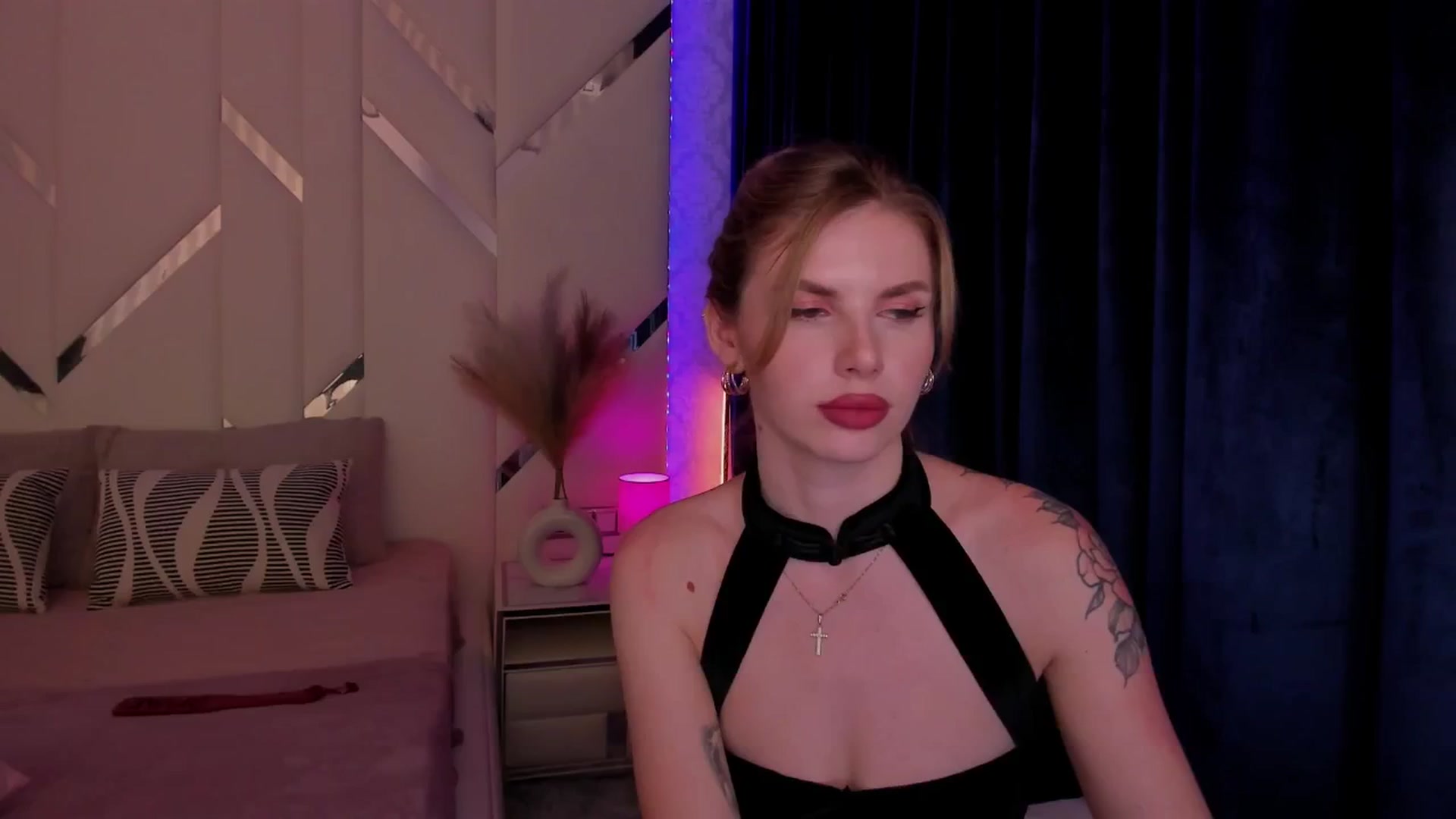 Gallery image thumbnail from Heleyybaylee's myfreecams stream on, 02/03/2025, 22:11 image 11 of 20