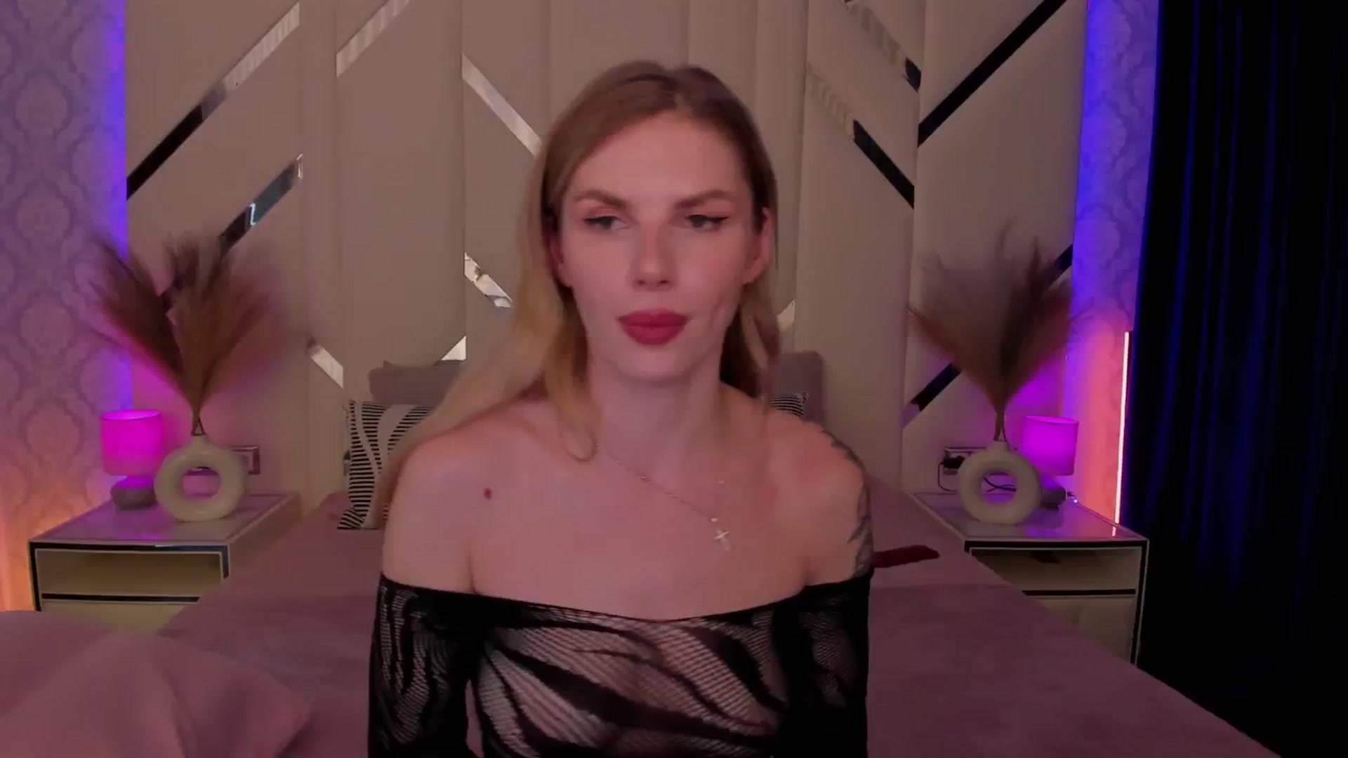 Gallery image thumbnail from Heleyybaylee's myfreecams stream on, 02/05/2025, 18:20 image 1 of 20