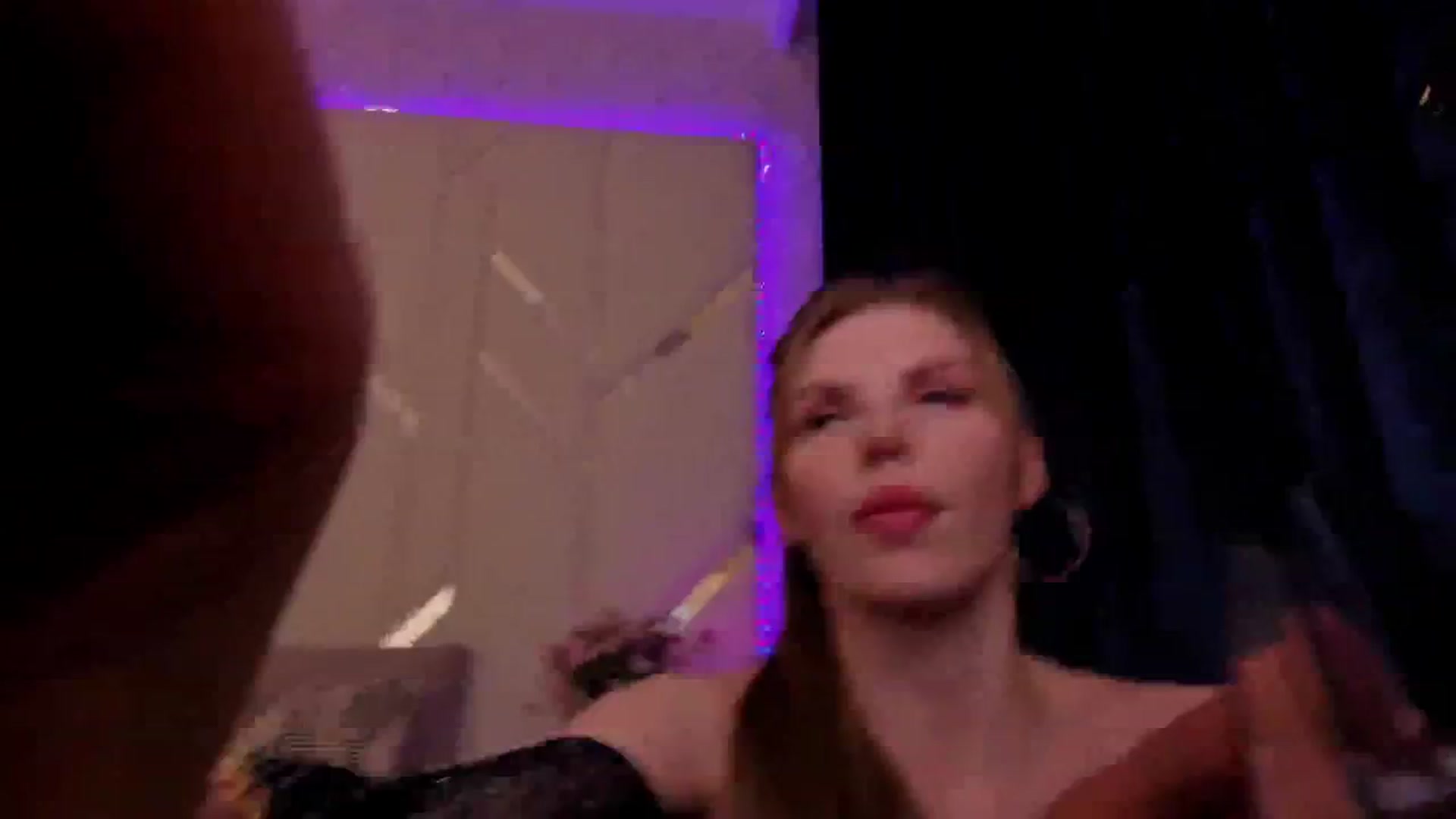 Gallery image thumbnail from Heleyybaylee's myfreecams stream on, 03/03/2025, 18:27 image 2 of 20