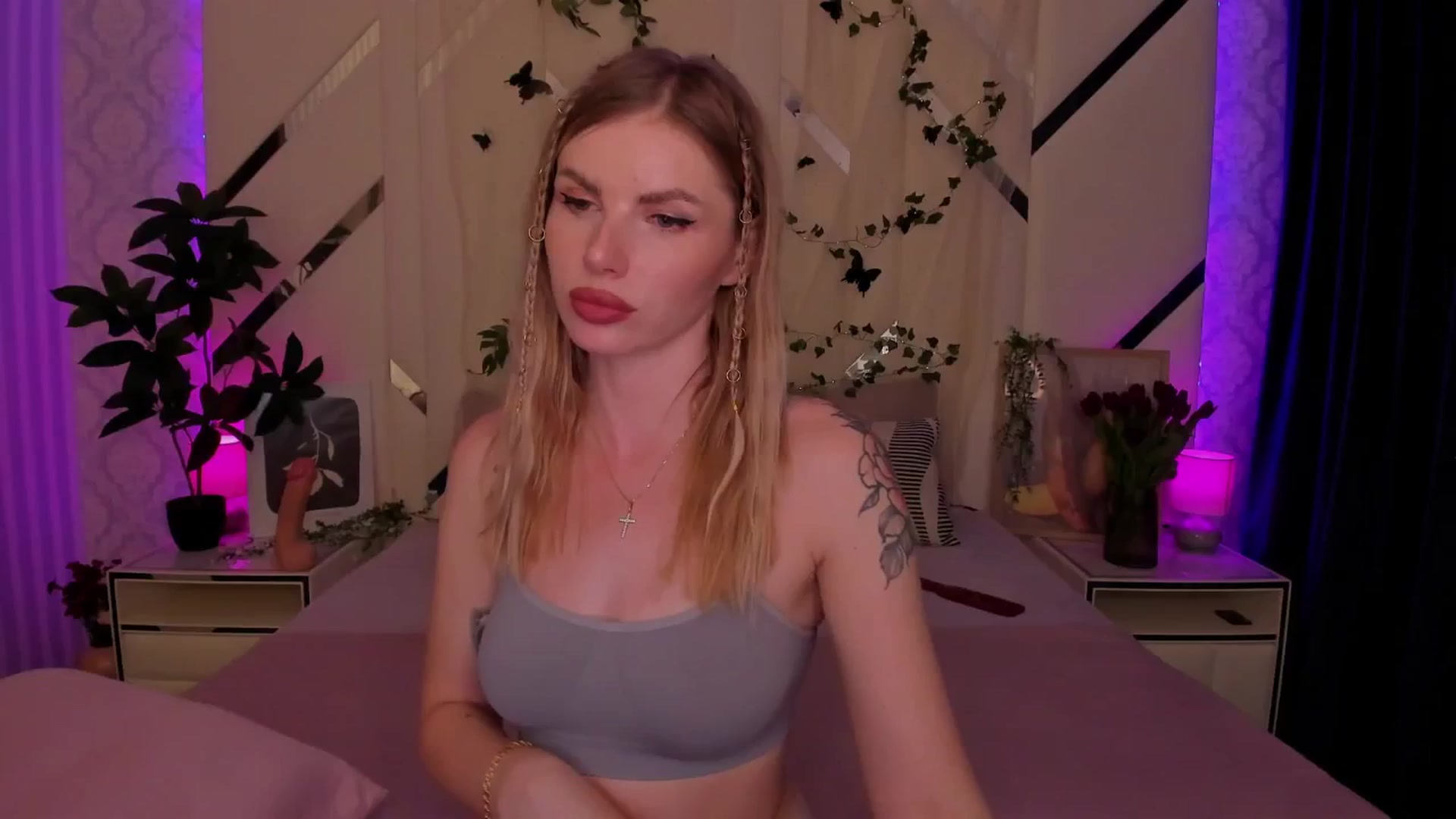 Gallery image thumbnail from Heleyybaylee's myfreecams stream on, 03/06/2025, 21:30 image 19 of 20