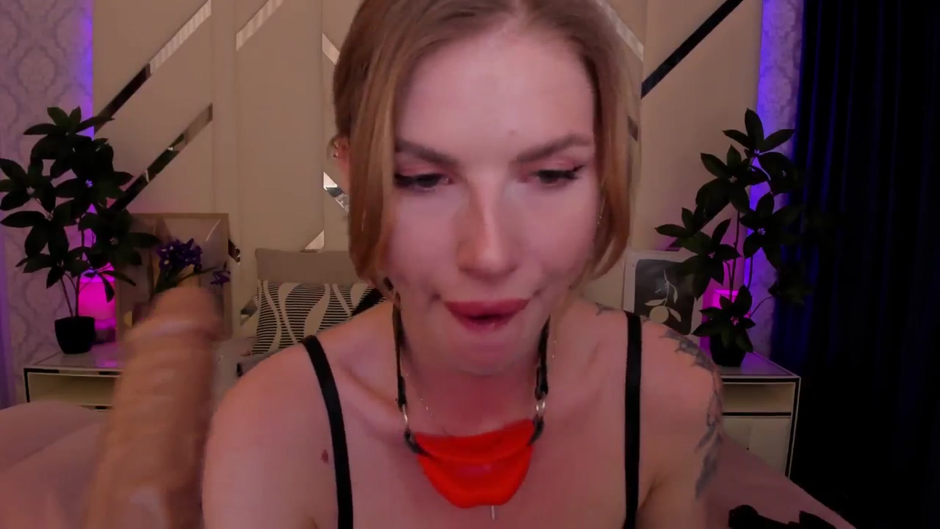 Gallery image thumbnail from Heleyybaylee's myfreecams stream on, 03/13/2025, 19:49 image 19 of 20