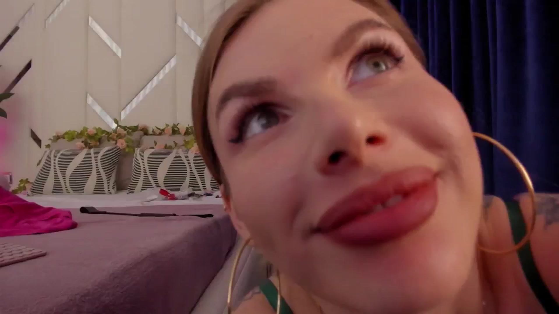 Gallery image thumbnail from Heleyybaylee's myfreecams stream on, 04/01/2025, 01:52 image 20 of 20