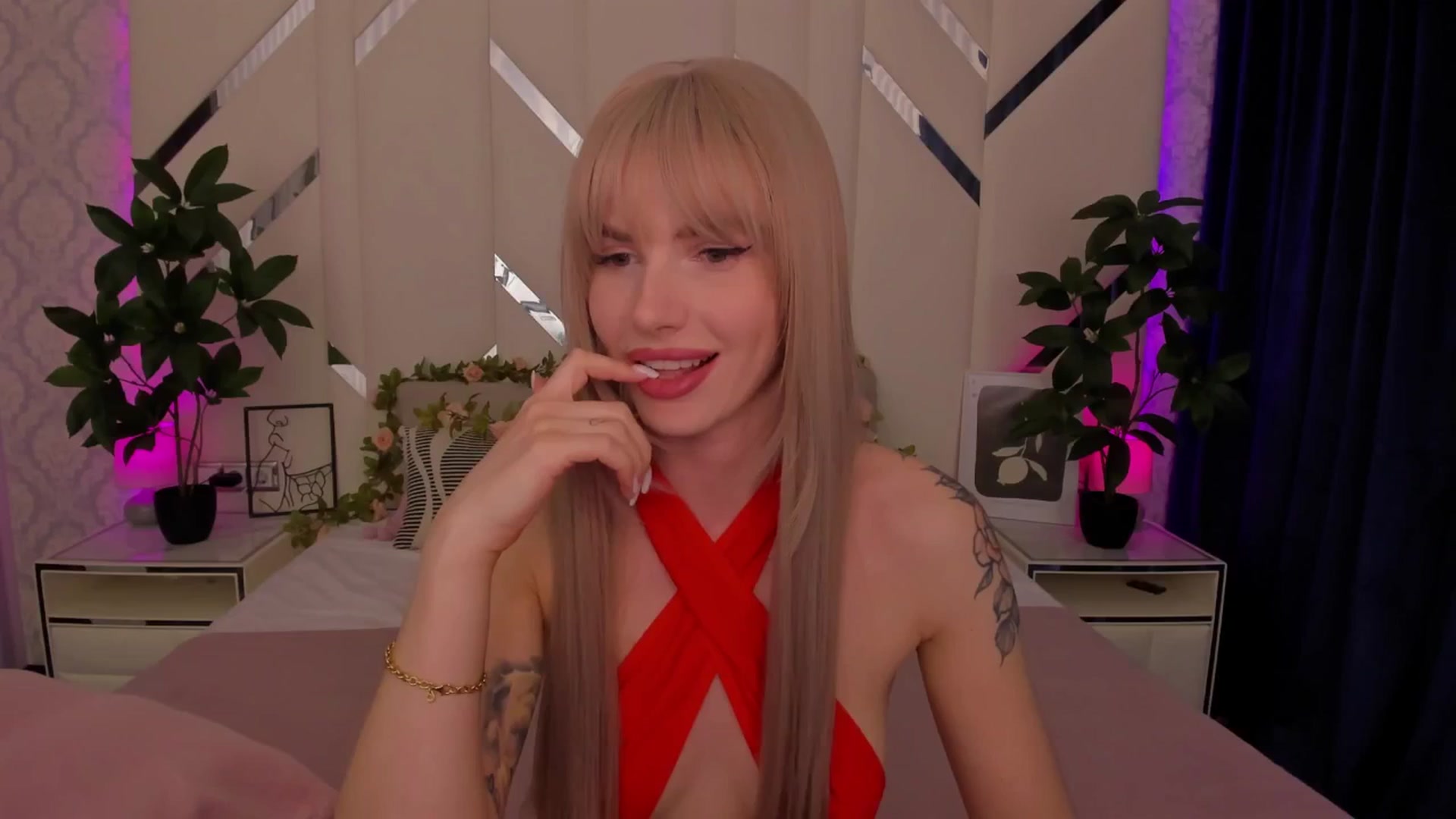 Gallery image thumbnail from Heleyybaylee's myfreecams stream on, 04/03/2025, 16:29 image 6 of 20