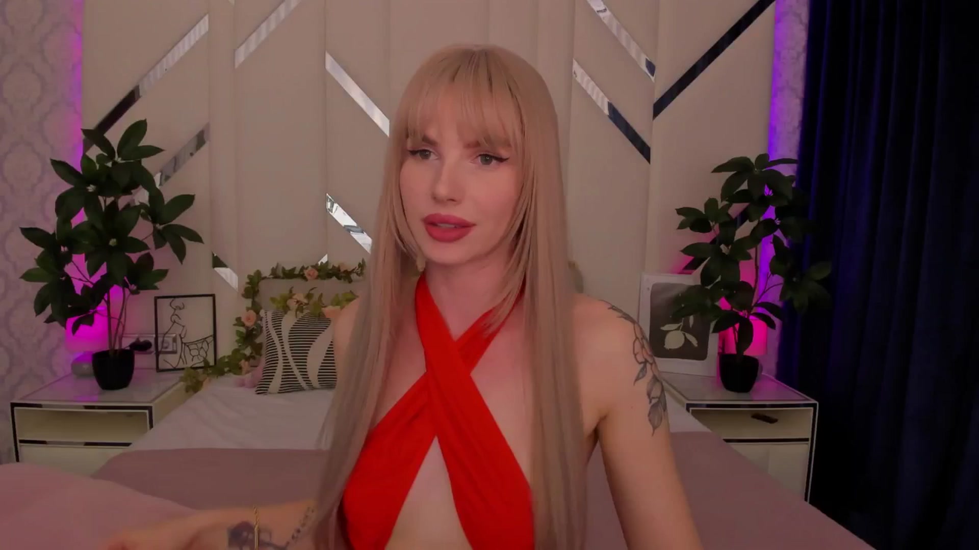 Gallery image thumbnail from Heleyybaylee's myfreecams stream on, 04/03/2025, 17:38 image 4 of 20