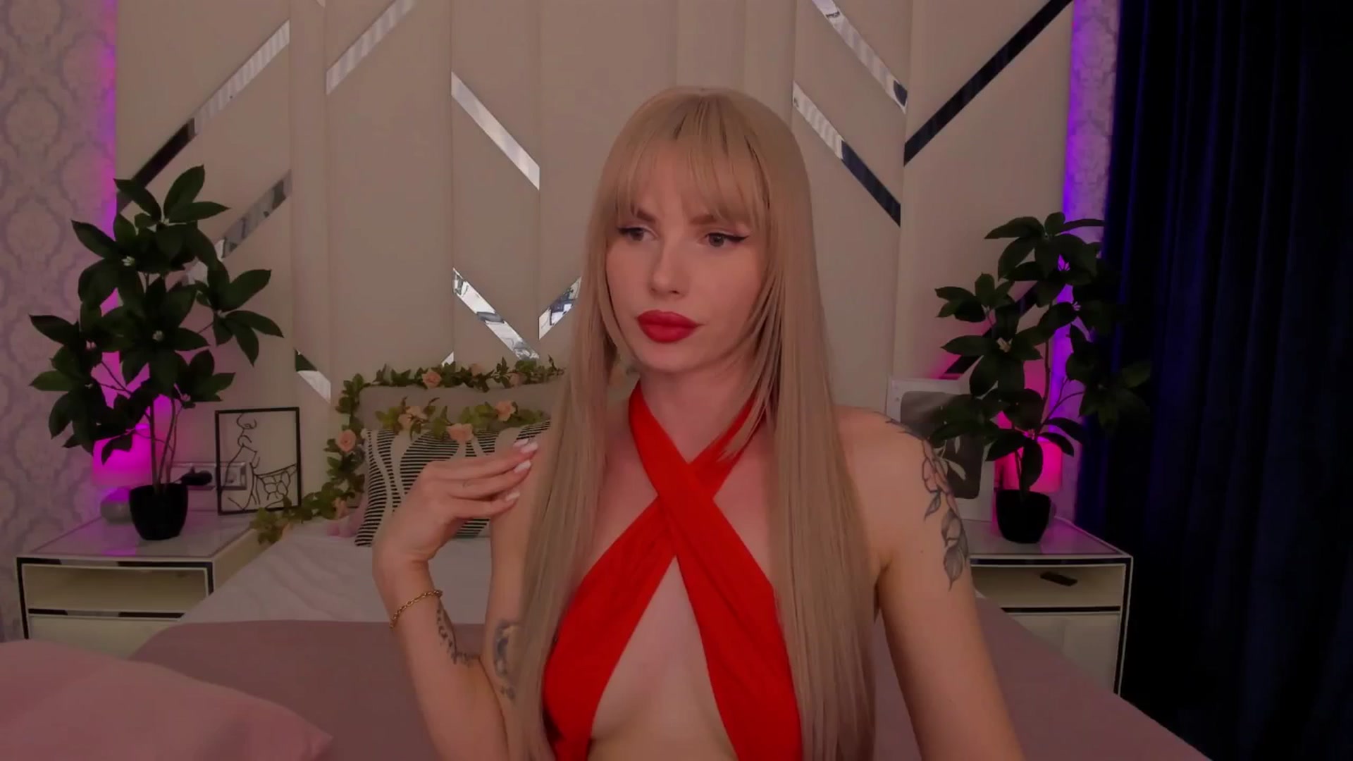 Gallery image thumbnail from Heleyybaylee's myfreecams stream on, 04/03/2025, 17:38 image 9 of 20