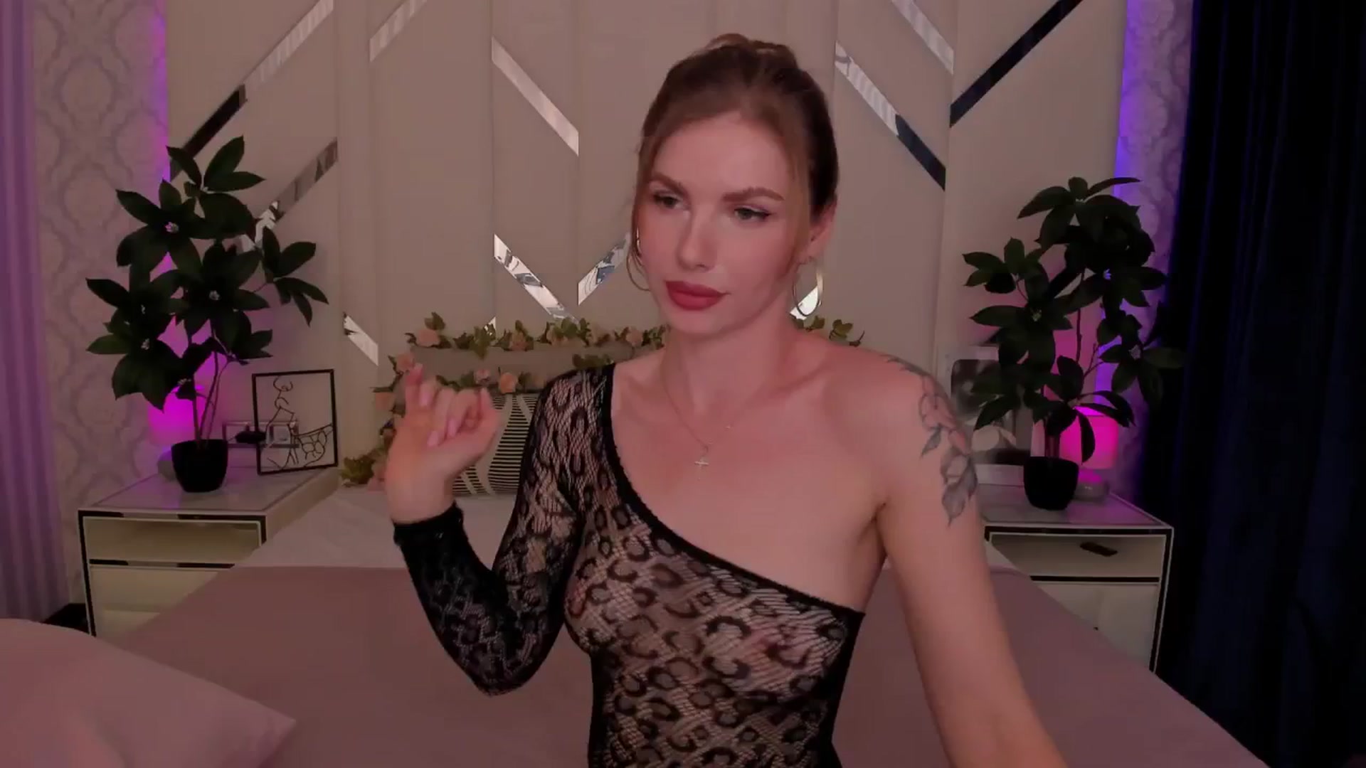 Gallery image thumbnail from Heleyybaylee's myfreecams stream on, 04/05/2025, 14:57 image 11 of 20