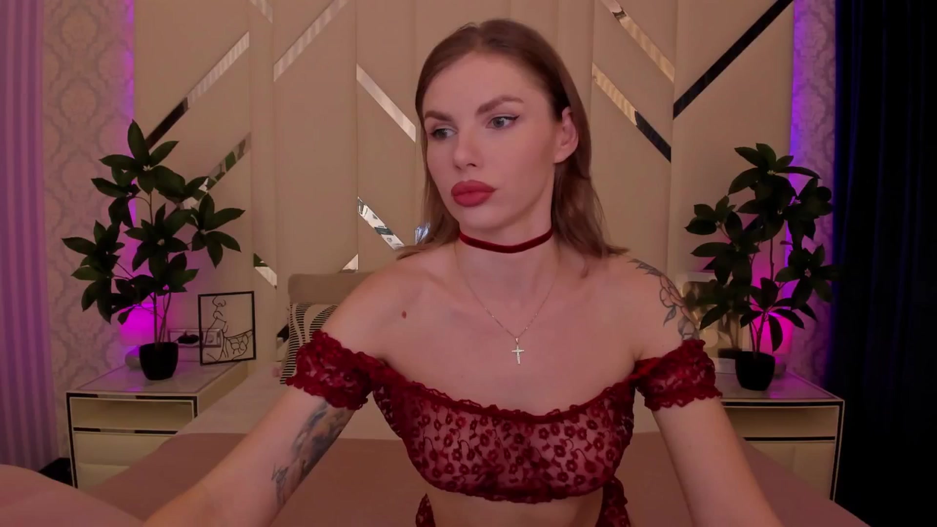 Gallery image thumbnail from Heleyybaylee's myfreecams stream on, 04/14/2025, 16:32 image 5 of 20