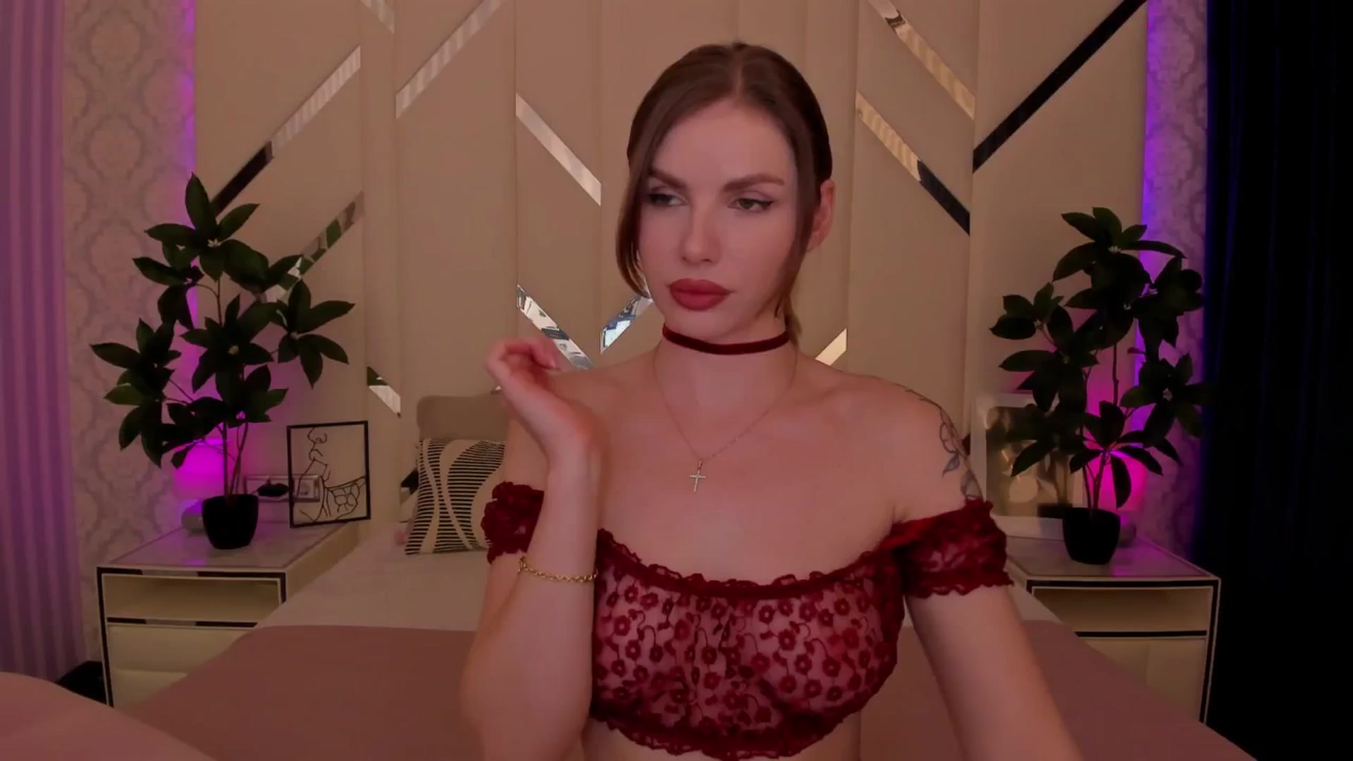 Gallery image thumbnail from Heleyybaylee's myfreecams stream on, 04/14/2025, 16:32 image 9 of 20