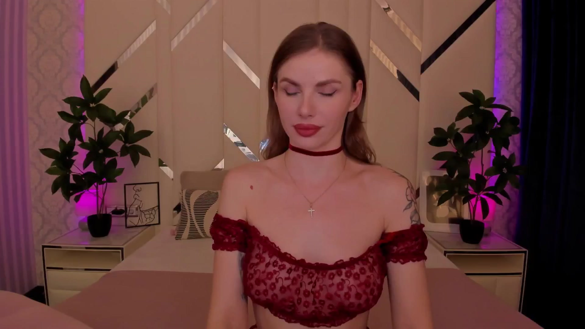 Gallery image thumbnail from Heleyybaylee's myfreecams stream on, 04/14/2025, 16:32 image 7 of 20