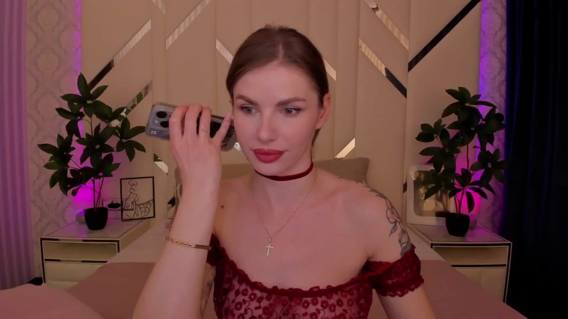 Gallery image thumbnail from Heleyybaylee's myfreecams stream on, 04/14/2025, 16:32 image 2 of 20