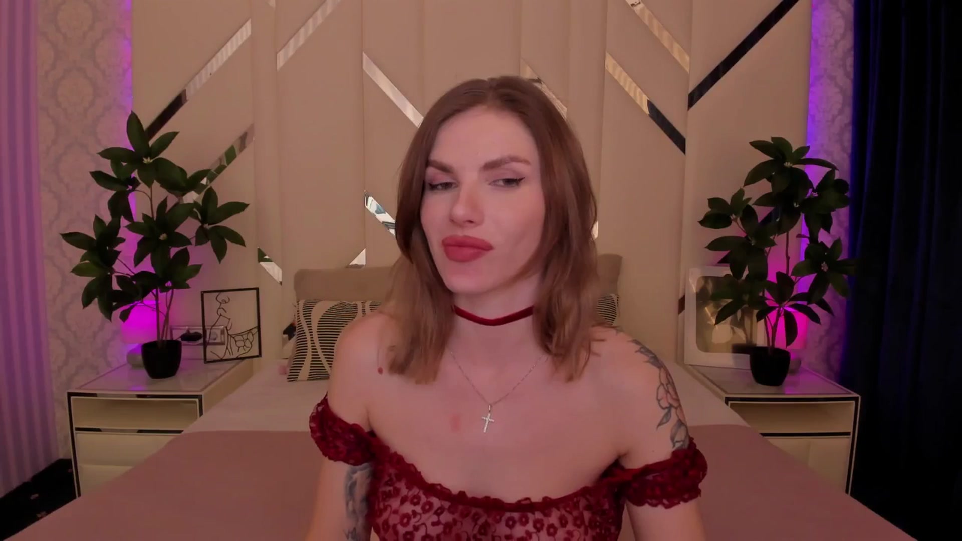 Gallery image thumbnail from Heleyybaylee's myfreecams stream on, 04/14/2025, 22:41 image 14 of 20