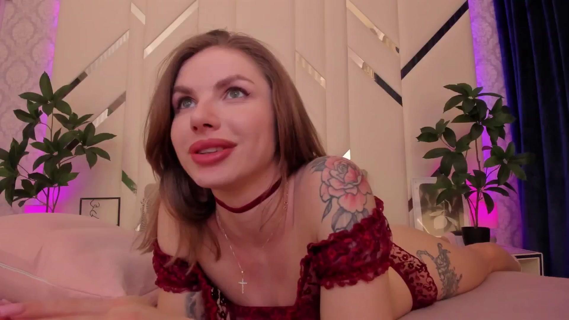 Gallery image thumbnail from Heleyybaylee's myfreecams stream on, 04/15/2025, 02:09 image 17 of 20