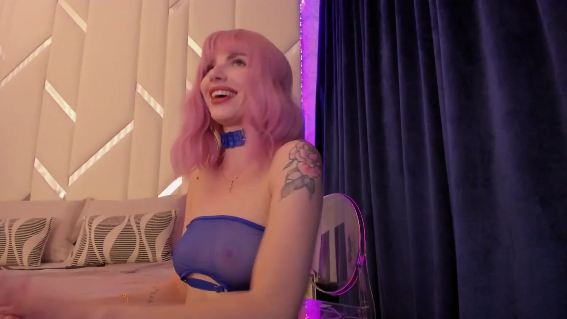 Gallery image thumbnail from Heleyybaylee's myfreecams stream on, 04/21/2025, 15:36 image 7 of 20