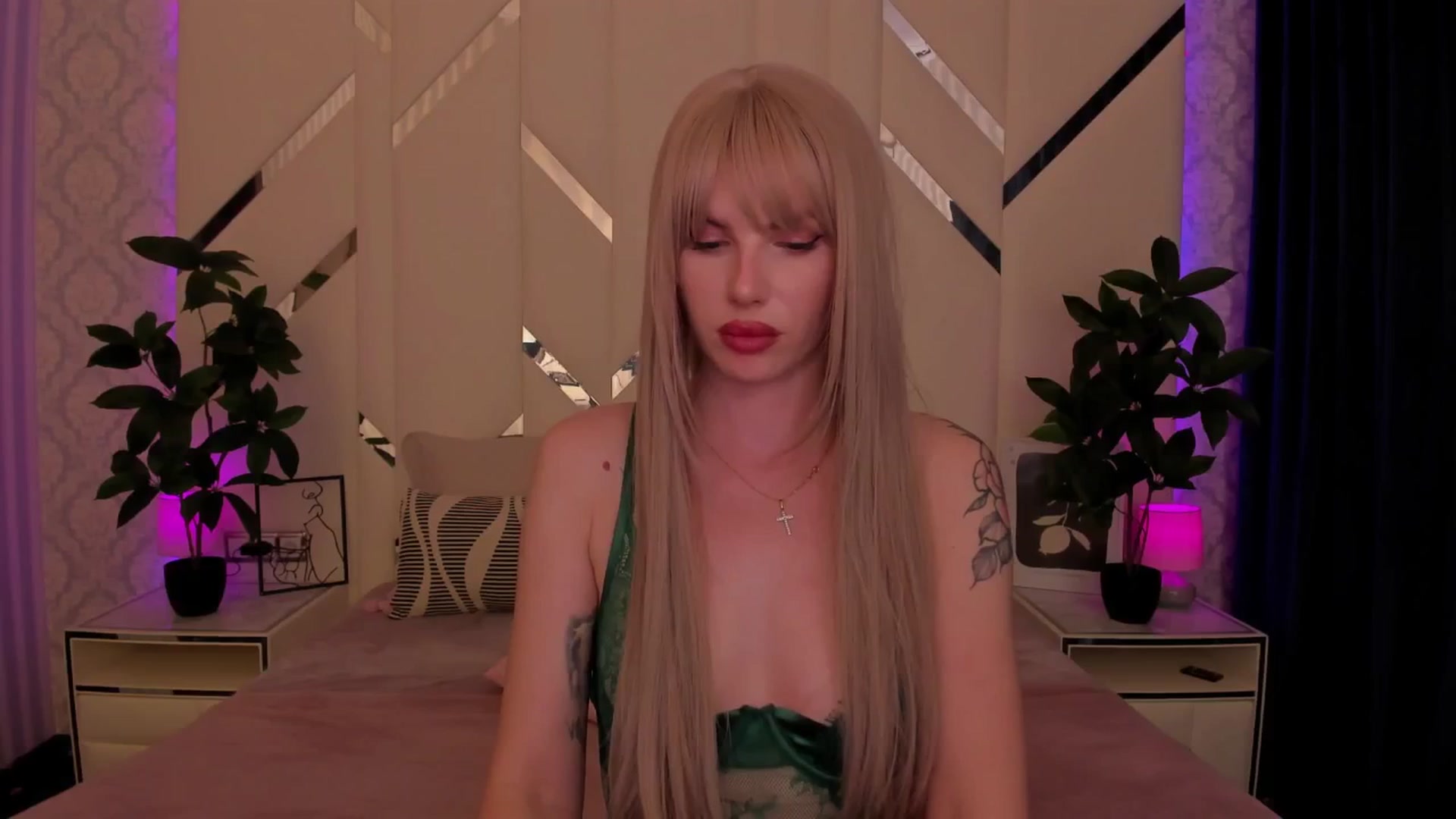 Gallery image thumbnail from Heleyybaylee's myfreecams stream on, 04/24/2025, 23:01 image 20 of 20