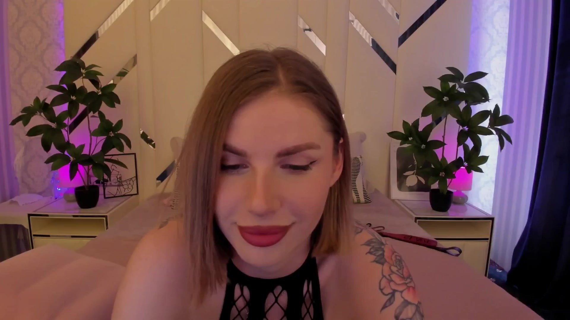 Gallery image thumbnail from Heleyybaylee's myfreecams stream on, 05/01/2025, 14:04 image 7 of 20