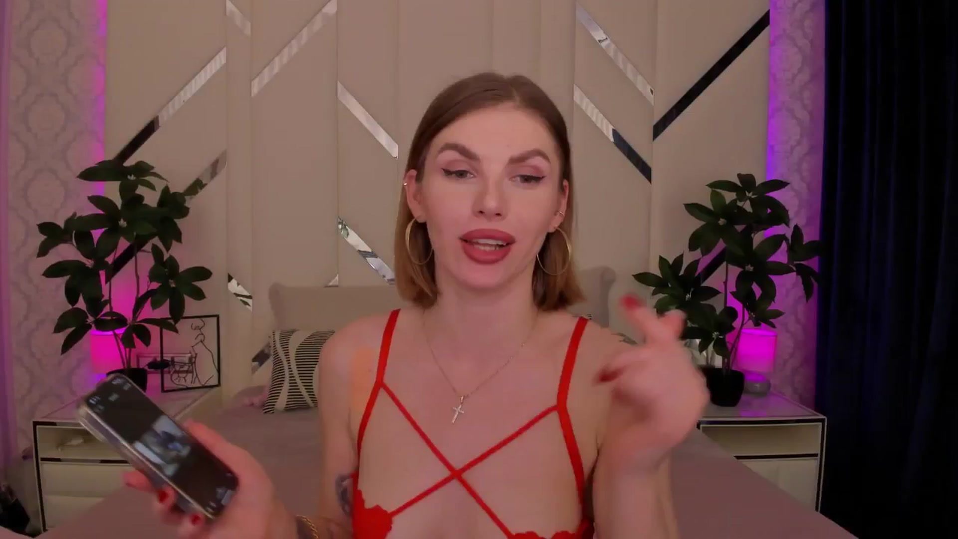 Gallery image thumbnail from Heleyybaylee's myfreecams stream on, 05/05/2025, 21:14 image 12 of 20