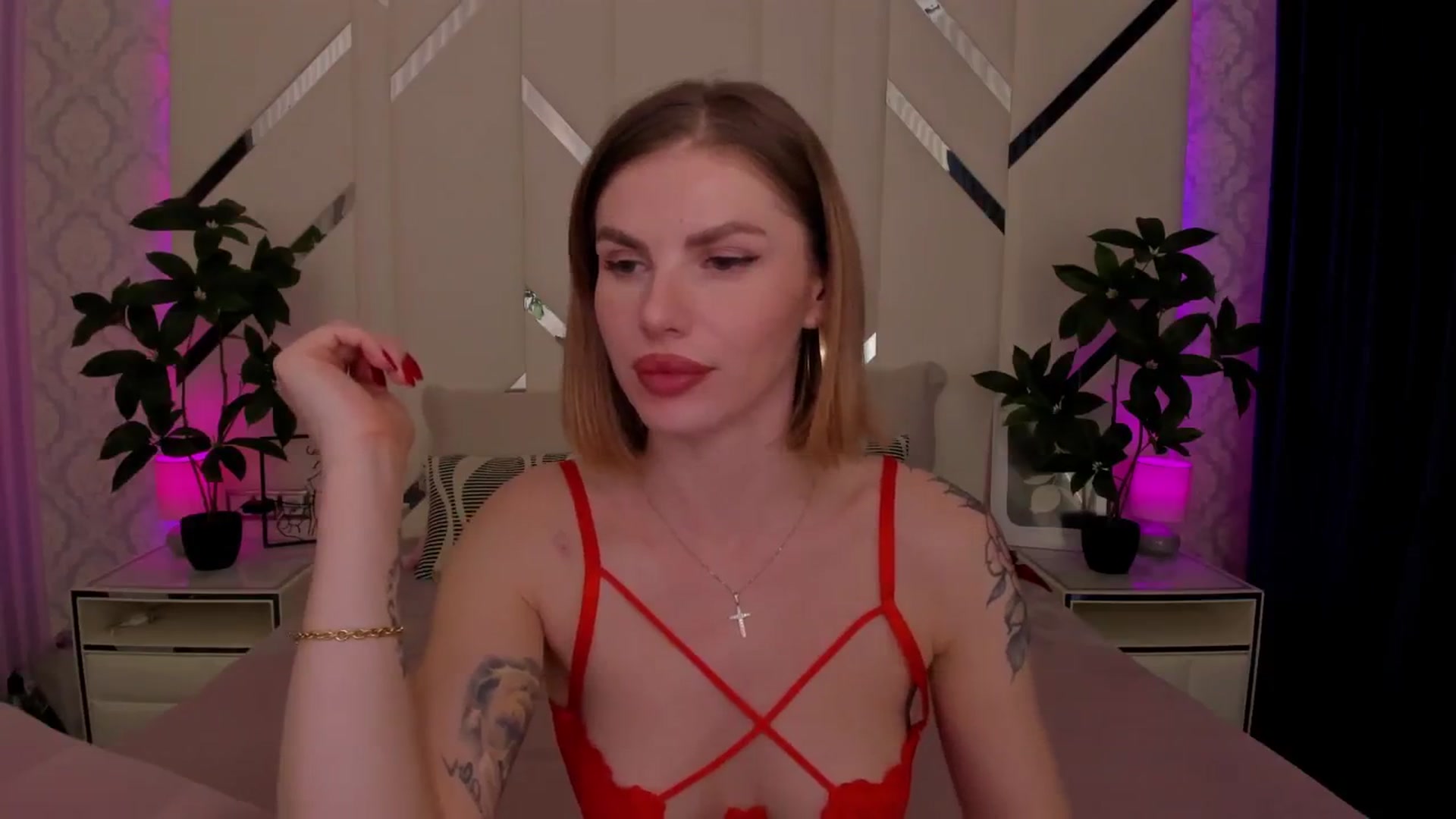 Gallery image thumbnail from Heleyybaylee's myfreecams stream on, 05/06/2025, 02:11 image 7 of 20