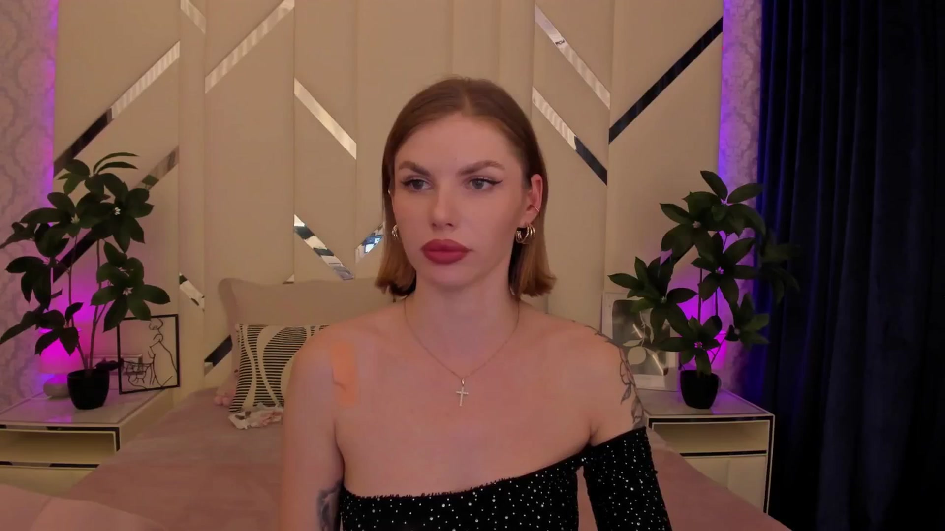Gallery image thumbnail from Heleyybaylee's myfreecams stream on, 05/06/2025, 23:45 image 20 of 20