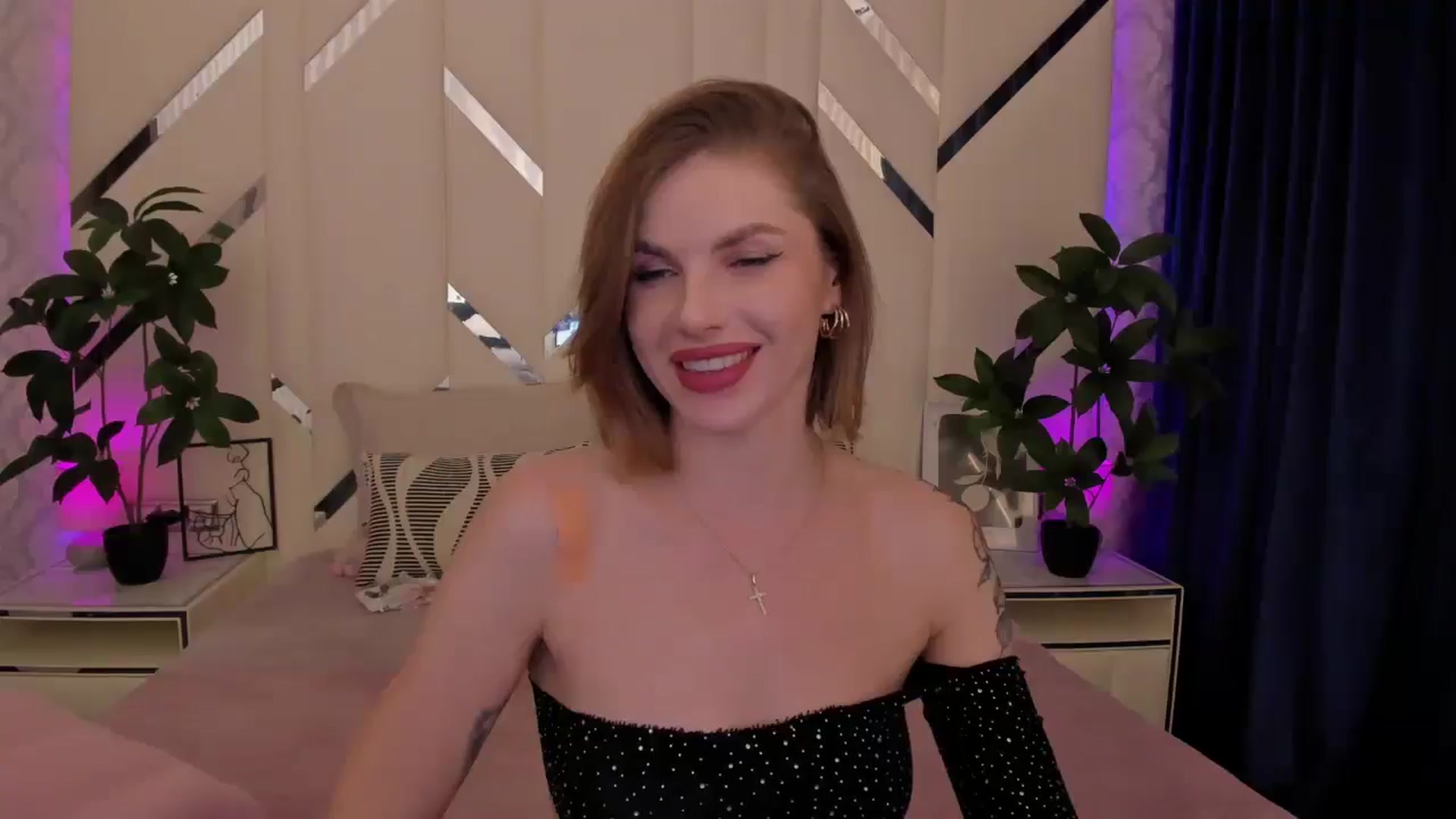 Gallery image thumbnail from Heleyybaylee's myfreecams stream on, 05/07/2025, 02:24 image 8 of 20