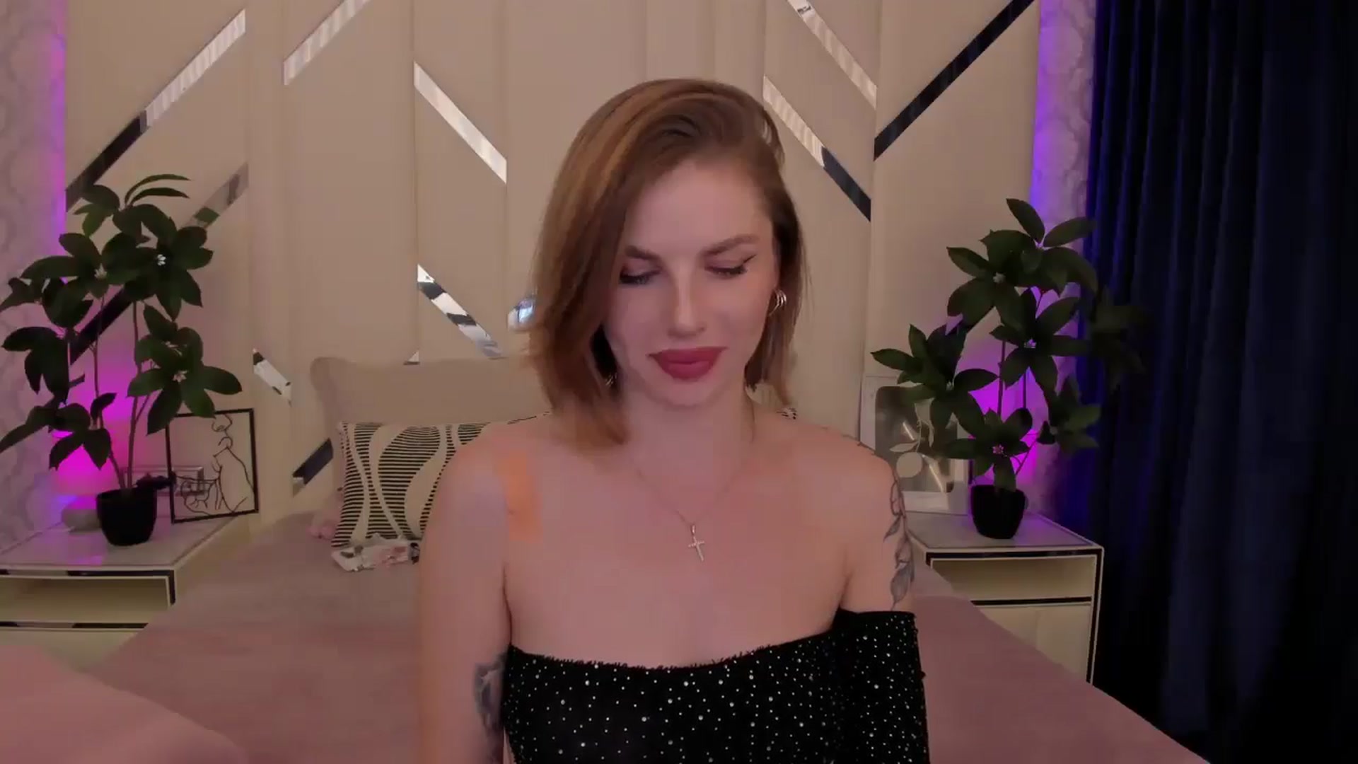 Gallery image thumbnail from Heleyybaylee's myfreecams stream on, 05/07/2025, 02:24 image 7 of 20