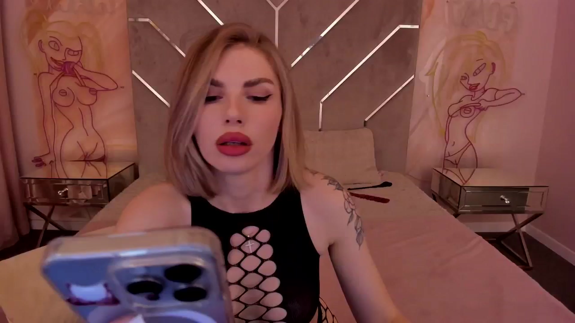 Gallery image thumbnail from Heleyybaylee's myfreecams stream on, 06/07/2025, 23:20 image 13 of 20