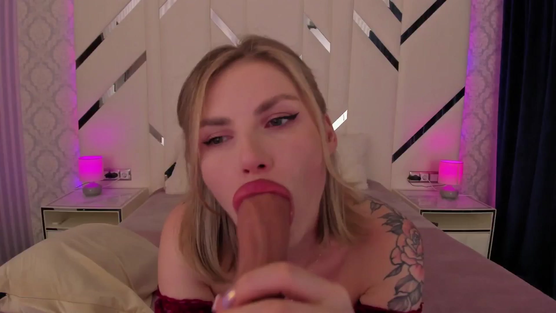 Gallery image thumbnail from Heleyybaylee's myfreecams stream on, 06/27/2025, 22:30 image 7 of 20