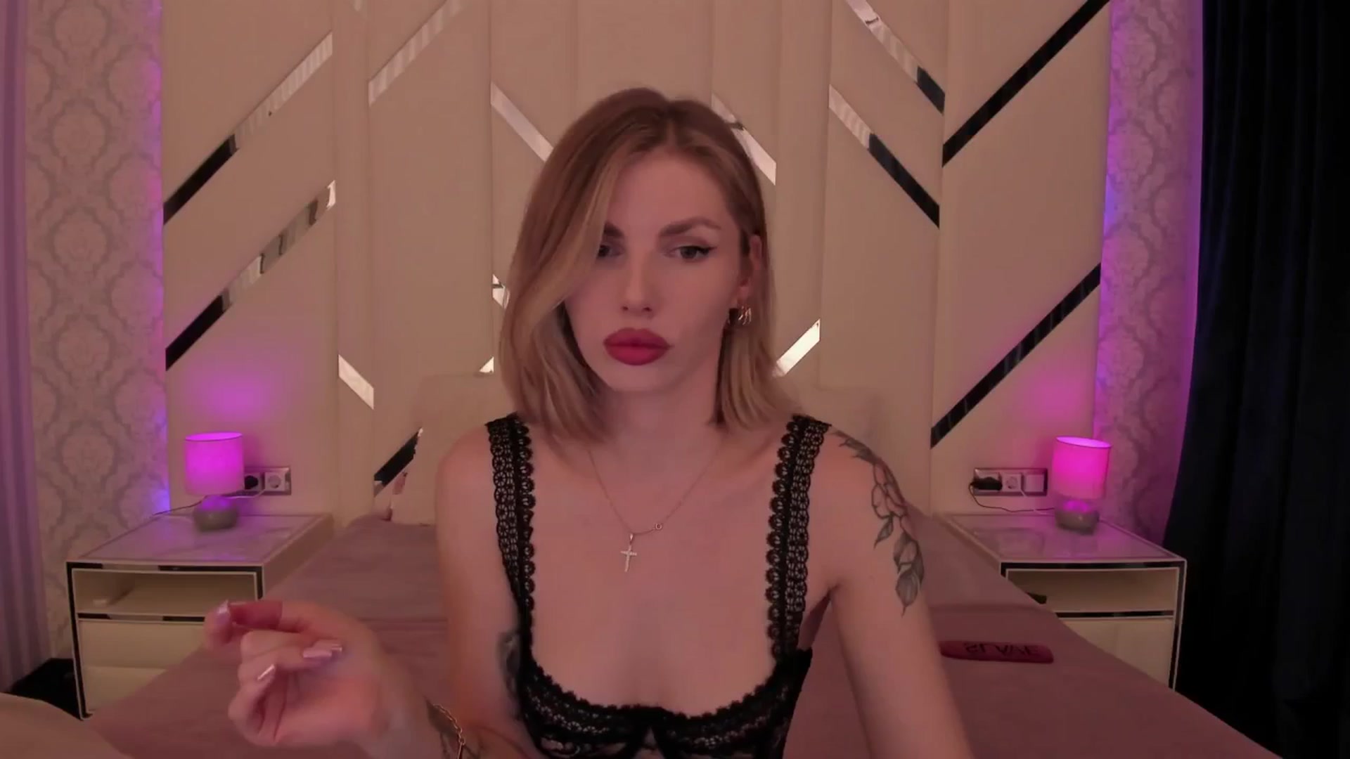 Gallery image thumbnail from Heleyybaylee's myfreecams stream on, 06/28/2025, 20:32 image 2 of 20