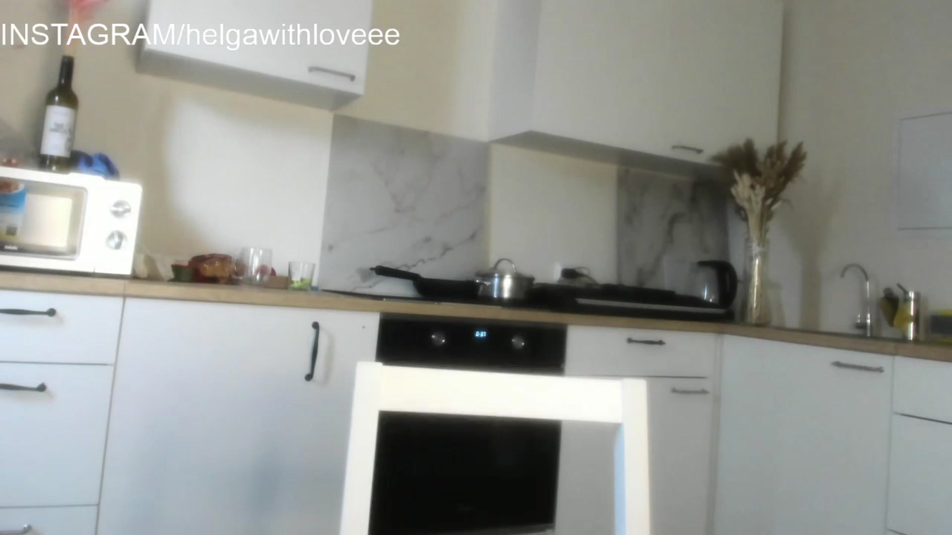 Gallery image thumbnail from Helgapataki's myfreecams stream on, 04/05/2023, 16:00 image 20 of 20
