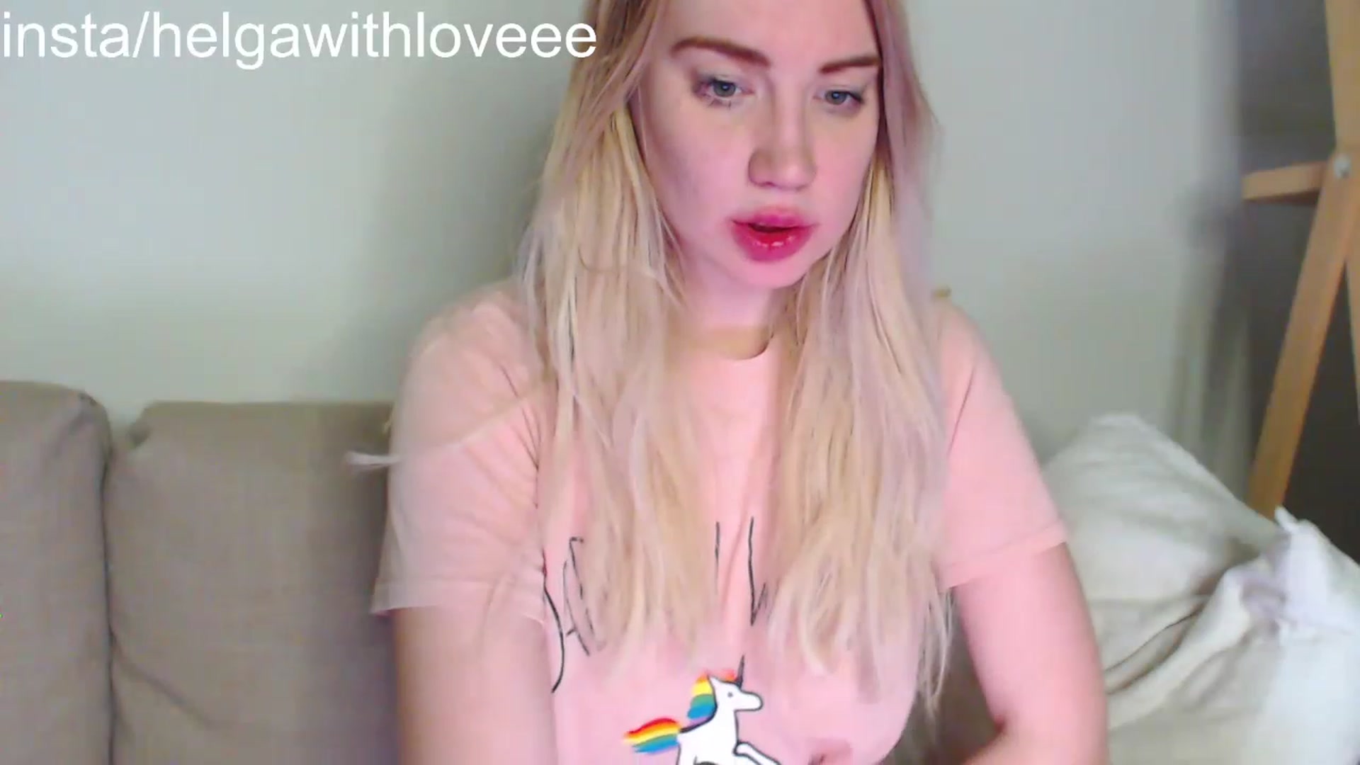 Gallery image thumbnail from Helgapataki's myfreecams stream on, 04/21/2023, 24:22 image 17 of 20