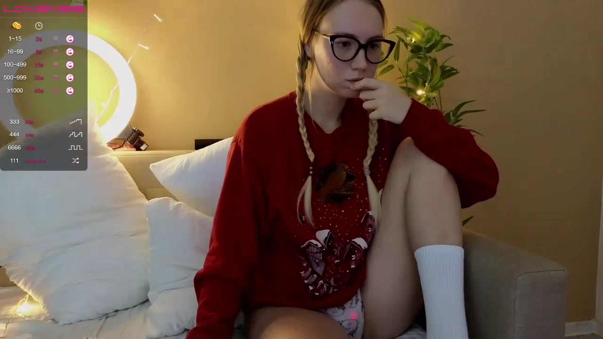 Gallery image thumbnail from Helgapataki's myfreecams stream on, 11/21/2023, 23:16 image 9 of 20