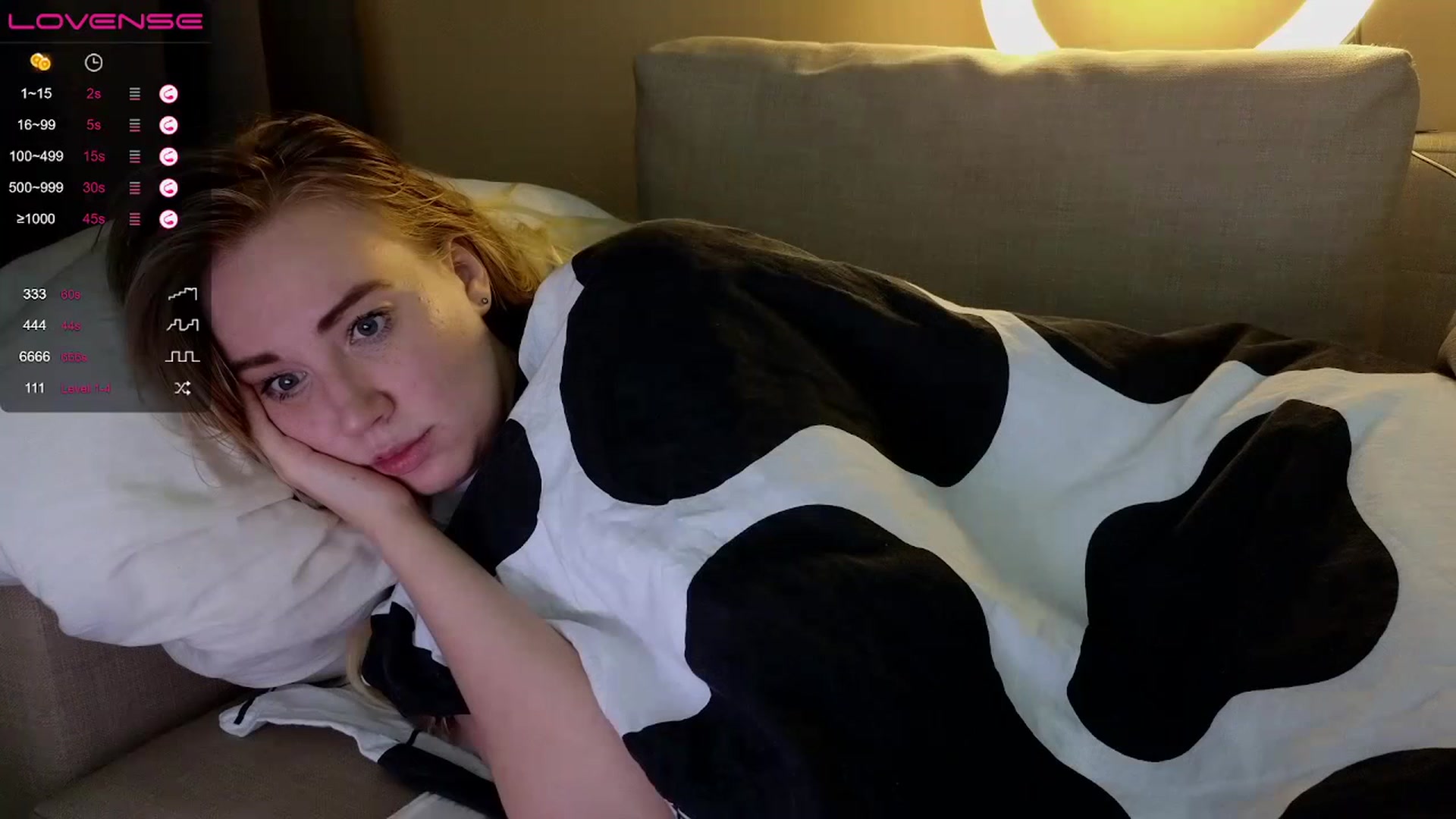 Gallery image thumbnail from Helgapataki's myfreecams stream on, 12/05/2023, 23:14 image 12 of 20