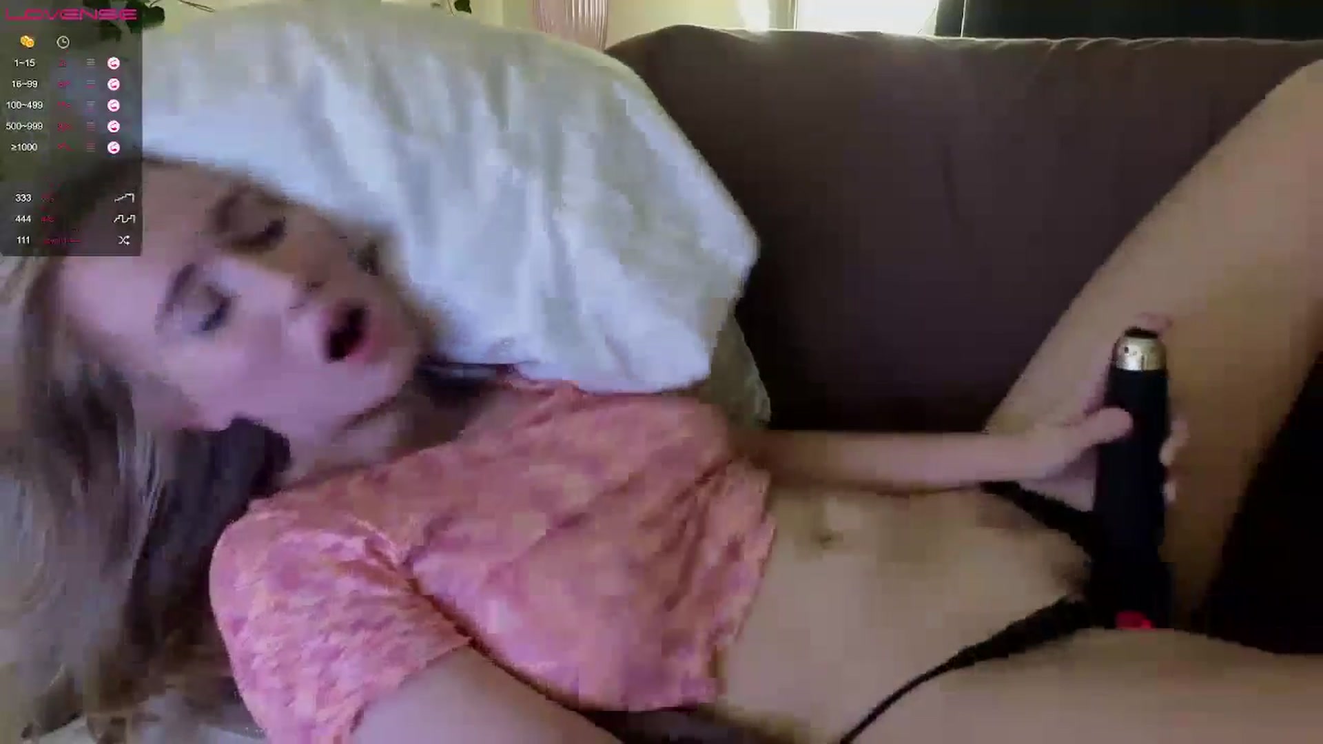 Gallery image thumbnail from Helgapataki's myfreecams stream on, 05/04/2024, 24:39 image 3 of 20