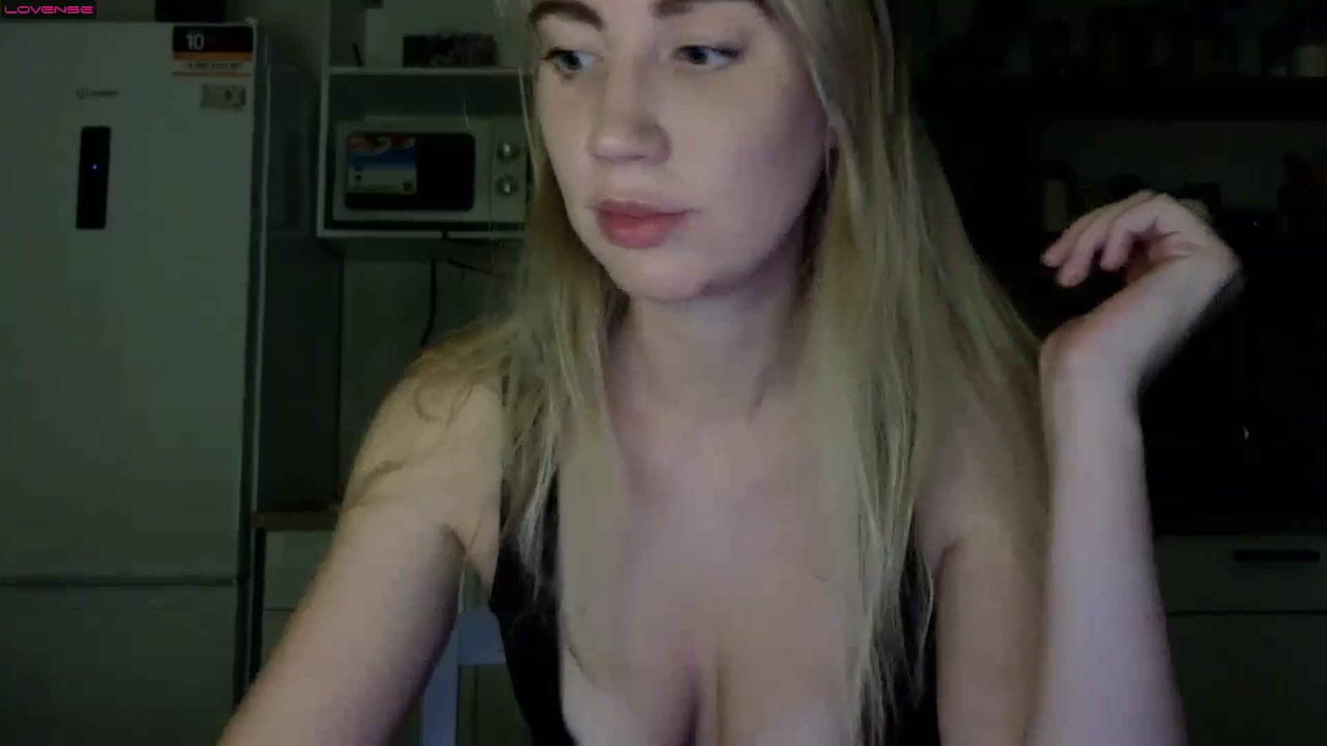 Gallery image thumbnail from Helgapataki's myfreecams stream on, 05/29/2024, 23:26 image 10 of 20