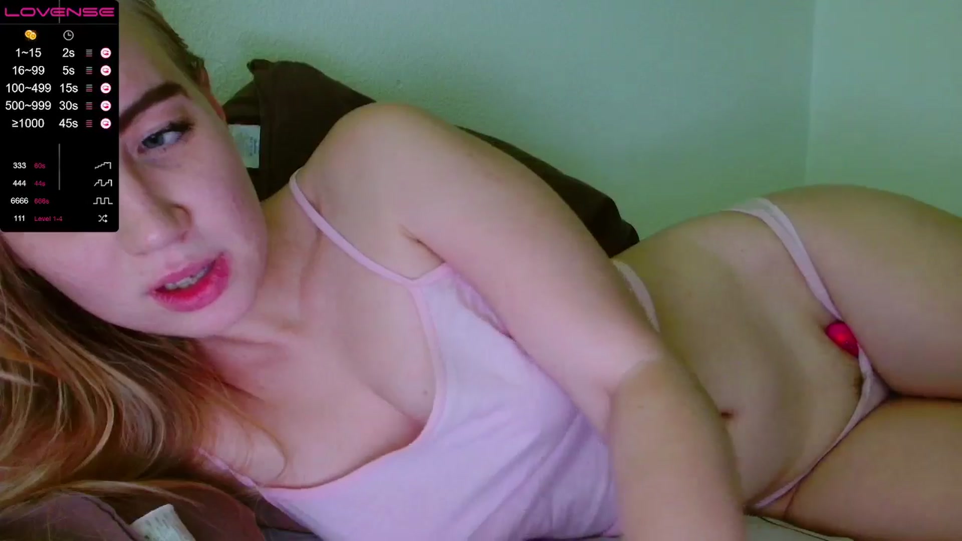 Gallery image thumbnail from Helgapataki's myfreecams stream on, 11/01/2024, 03:24 image 6 of 20