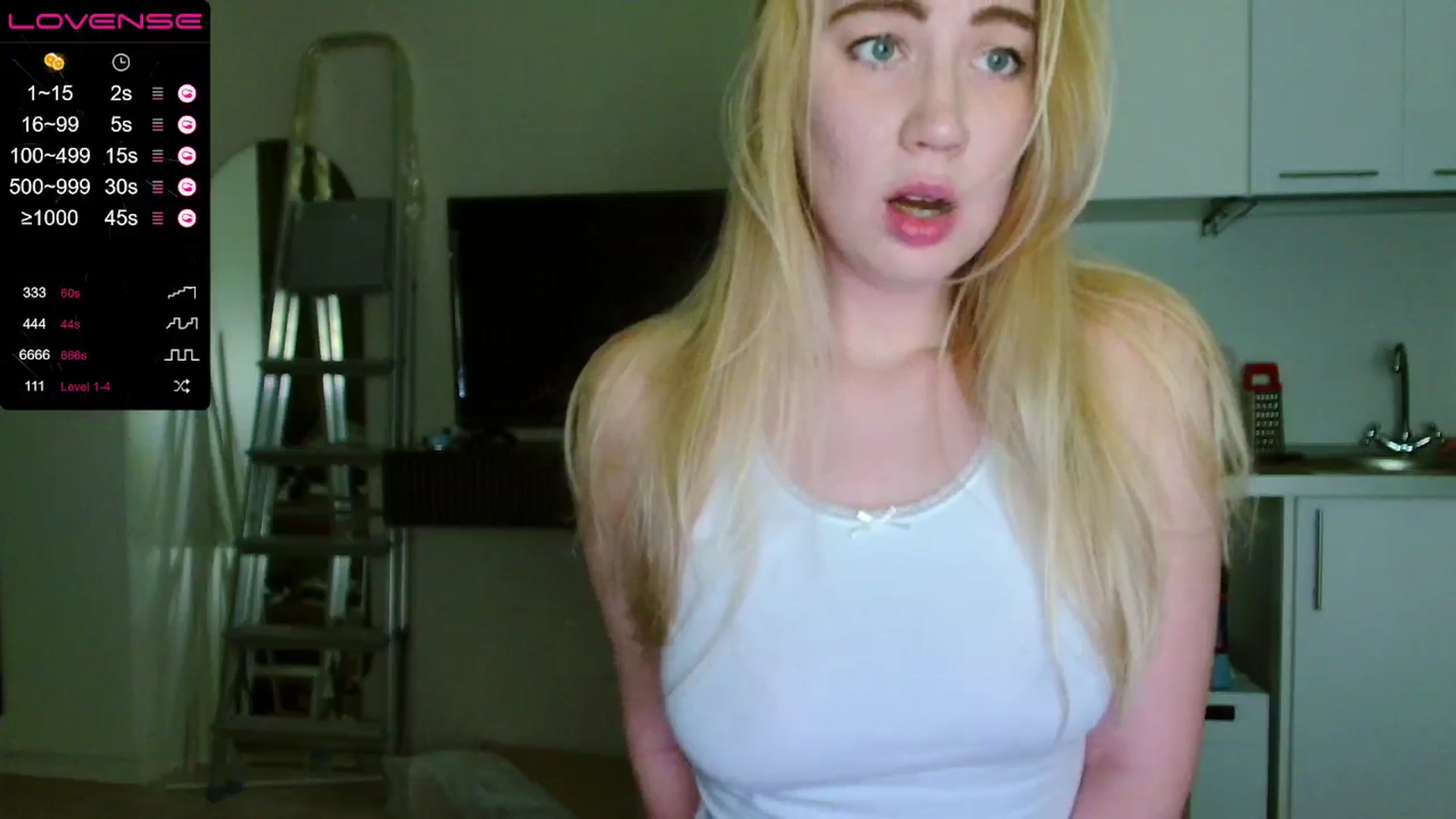 Gallery image thumbnail from Helgapataki's myfreecams stream on, 11/23/2024, 24:48 image 15 of 20