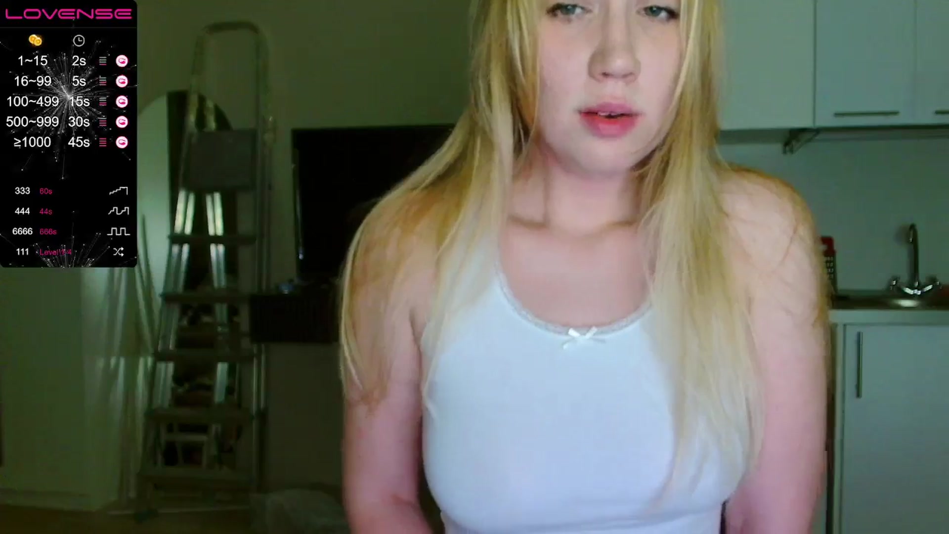 Gallery image thumbnail from Helgapataki's myfreecams stream on, 11/23/2024, 24:48 image 17 of 20