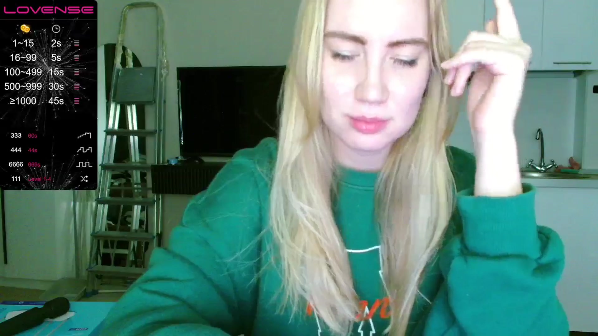 Gallery image thumbnail from Helgapataki's myfreecams stream on, 11/23/2024, 05:59 image 8 of 20