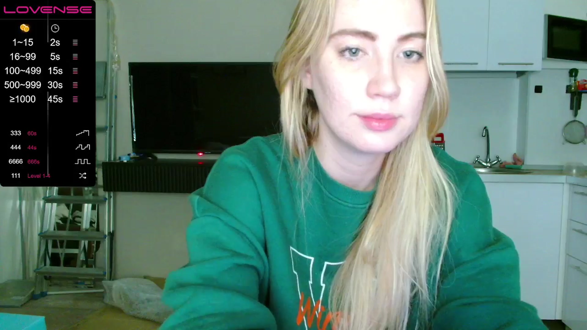 Gallery image thumbnail from Helgapataki's myfreecams stream on, 11/23/2024, 05:59 image 19 of 20