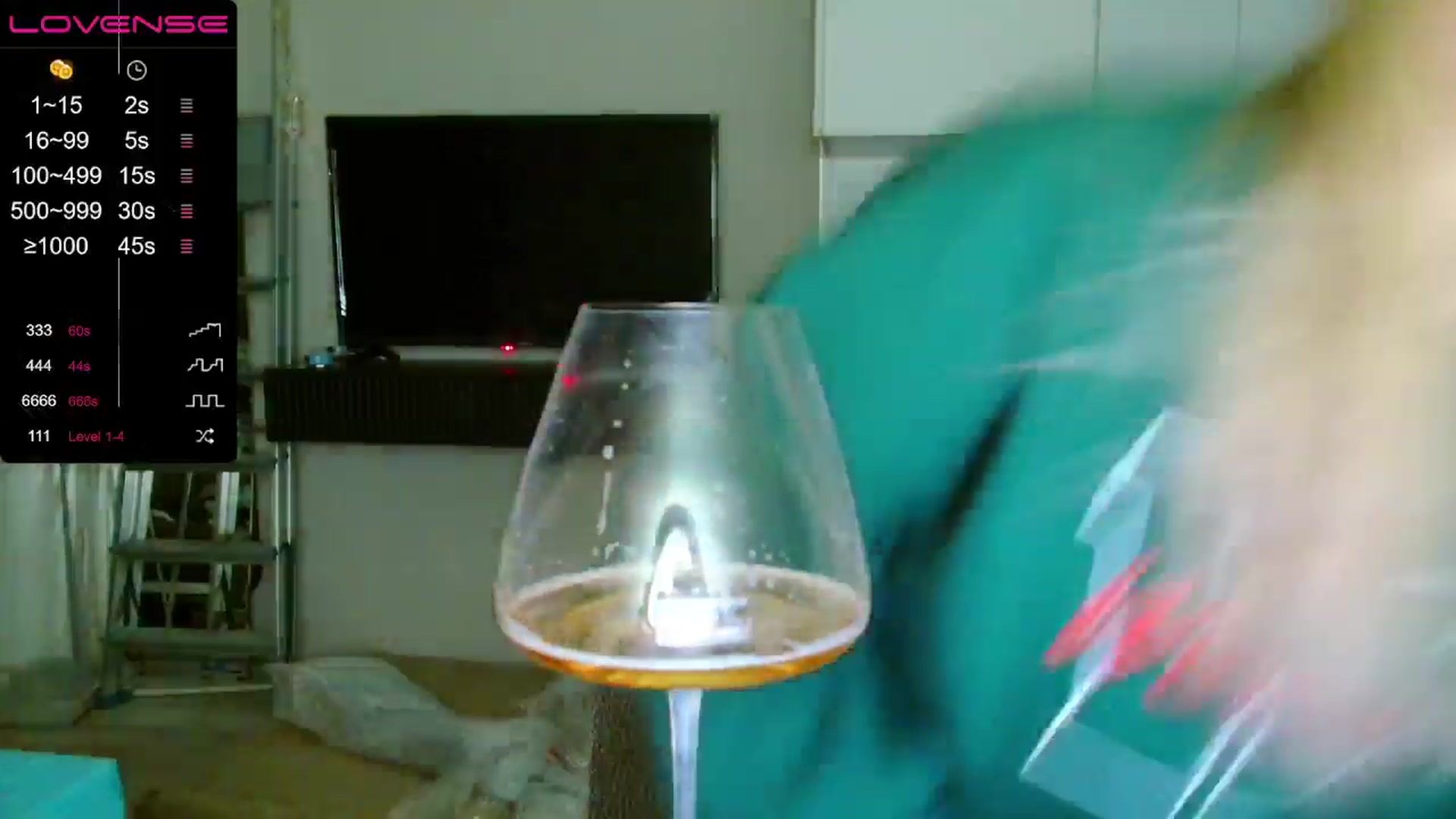 Gallery image thumbnail from Helgapataki's myfreecams stream on, 11/23/2024, 05:59 image 17 of 20