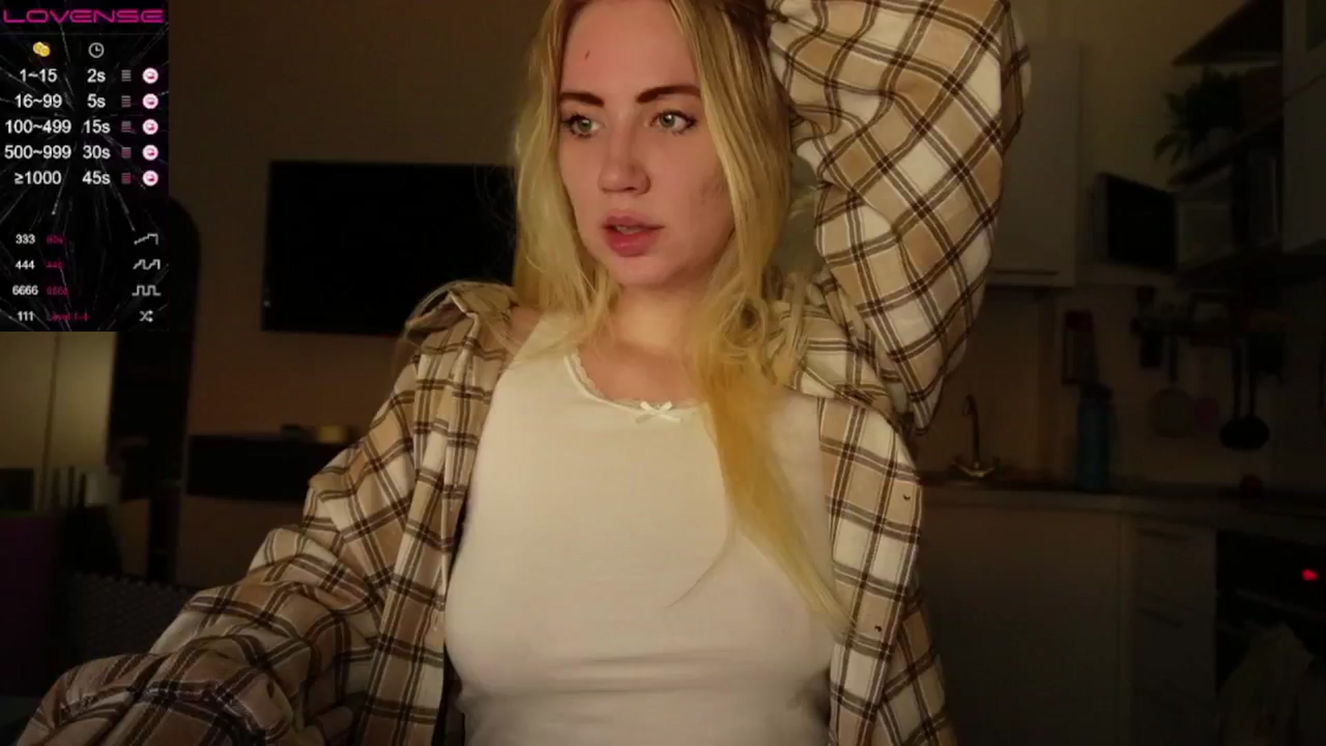 Gallery image thumbnail from Helgapataki's myfreecams stream on, 02/02/2025, 03:08 image 20 of 20