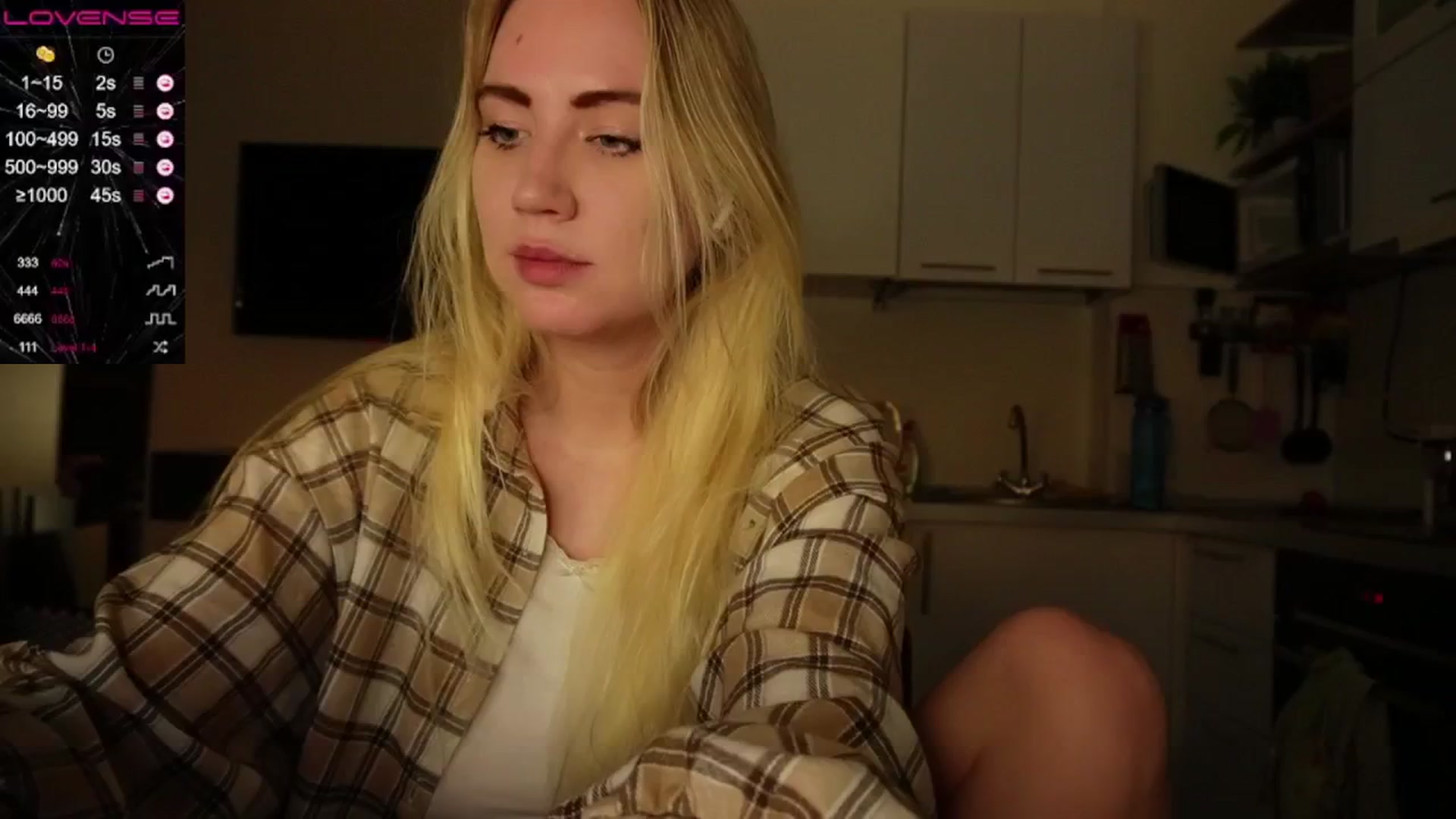 Gallery image thumbnail from Helgapataki's myfreecams stream on, 02/02/2025, 03:08 image 16 of 20