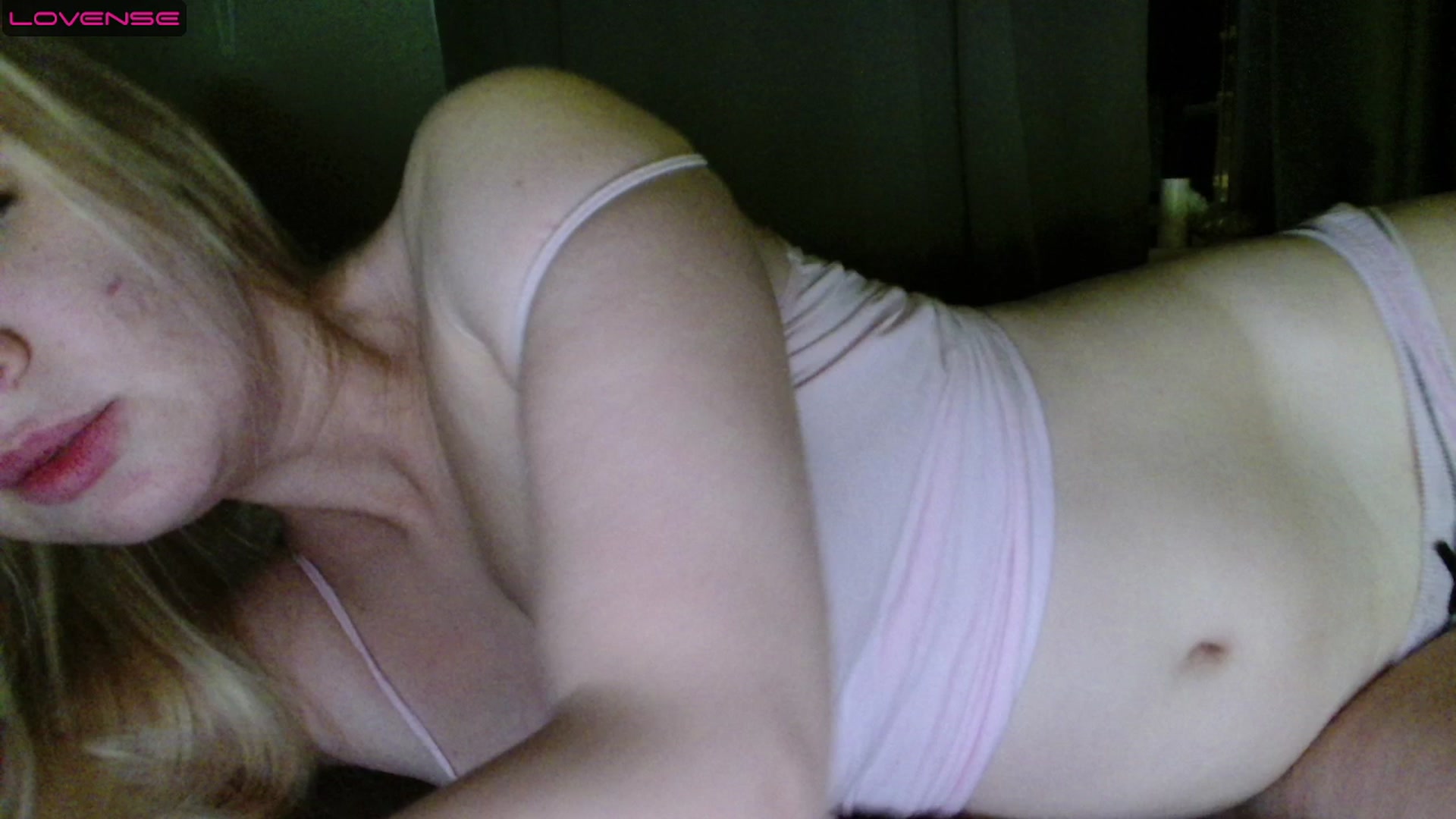 Gallery image thumbnail from Helgapataki's myfreecams stream on, 03/19/2025, 18:56 image 11 of 20