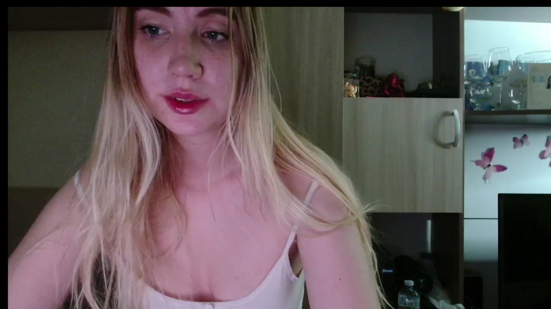 Gallery image thumbnail from Helgapataki's myfreecams stream on, 08/03/2025, 02:12 image 6 of 20