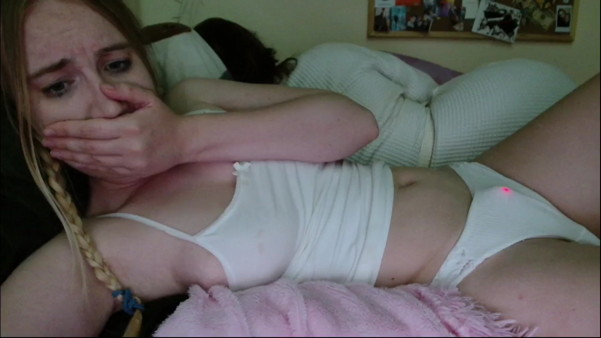 Gallery image thumbnail from Helgapataki's myfreecams stream on, 08/04/2025, 24:00 image 11 of 20
