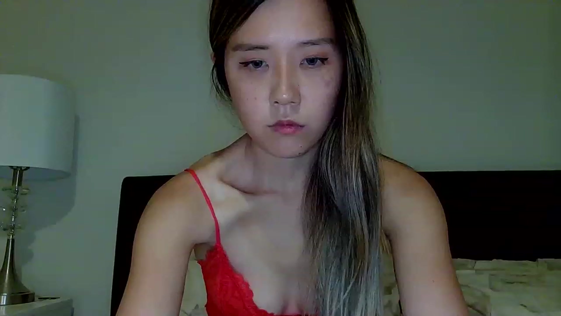 Gallery image thumbnail from Heliumlove's myfreecams stream on, 12/19/2022, 04:13 image 14 of 20